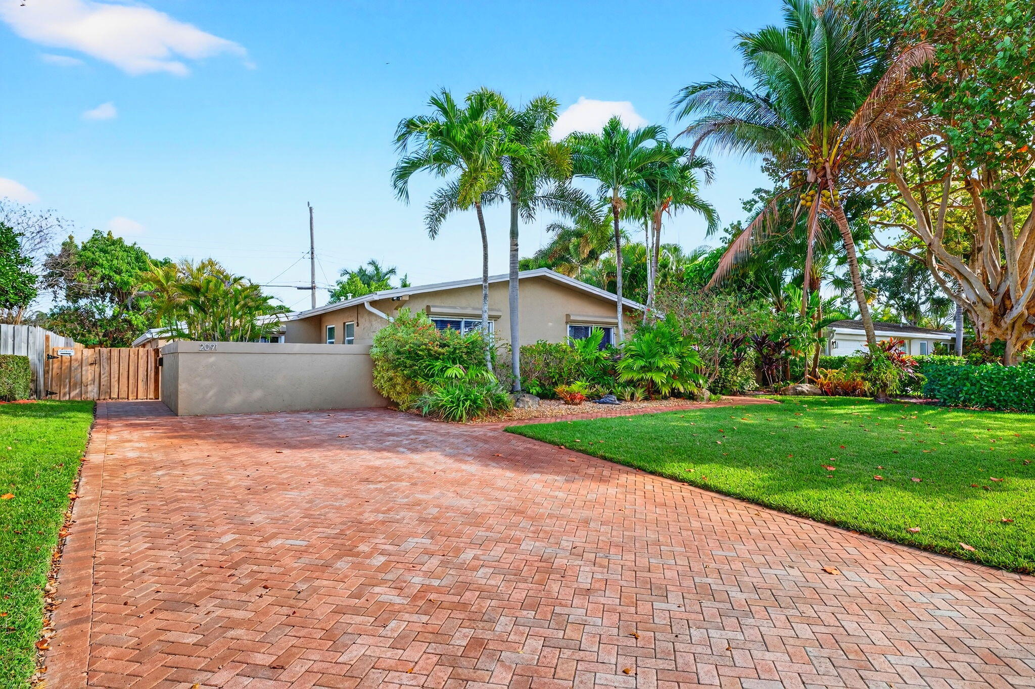 2091 NE 54th Court