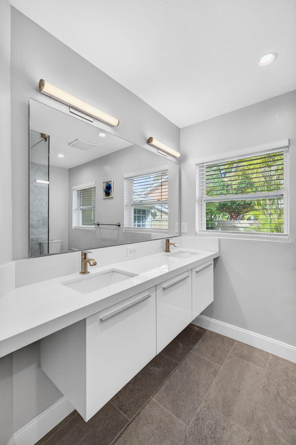 2091 NE 54th Court