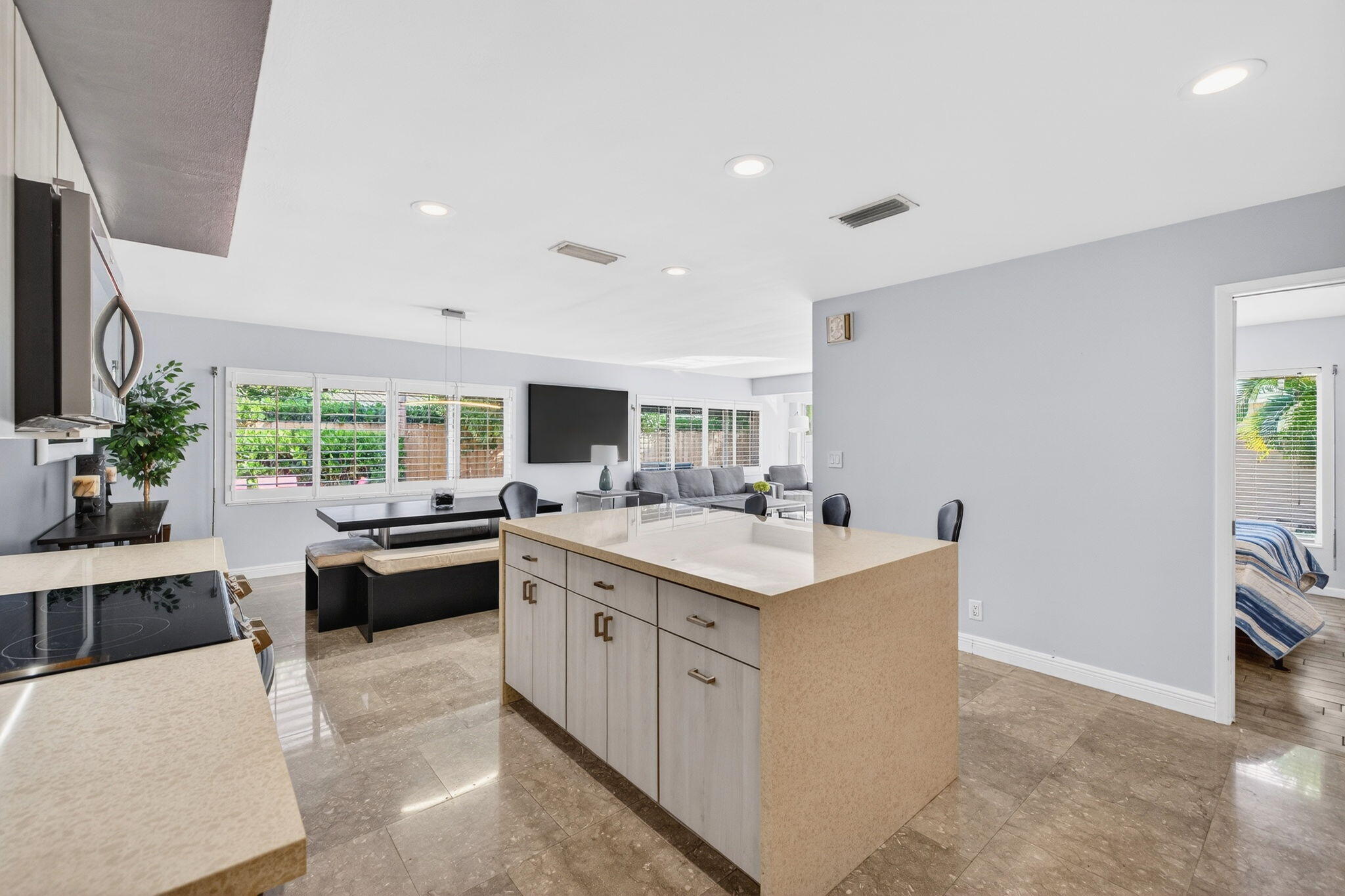 2091 NE 54th Court