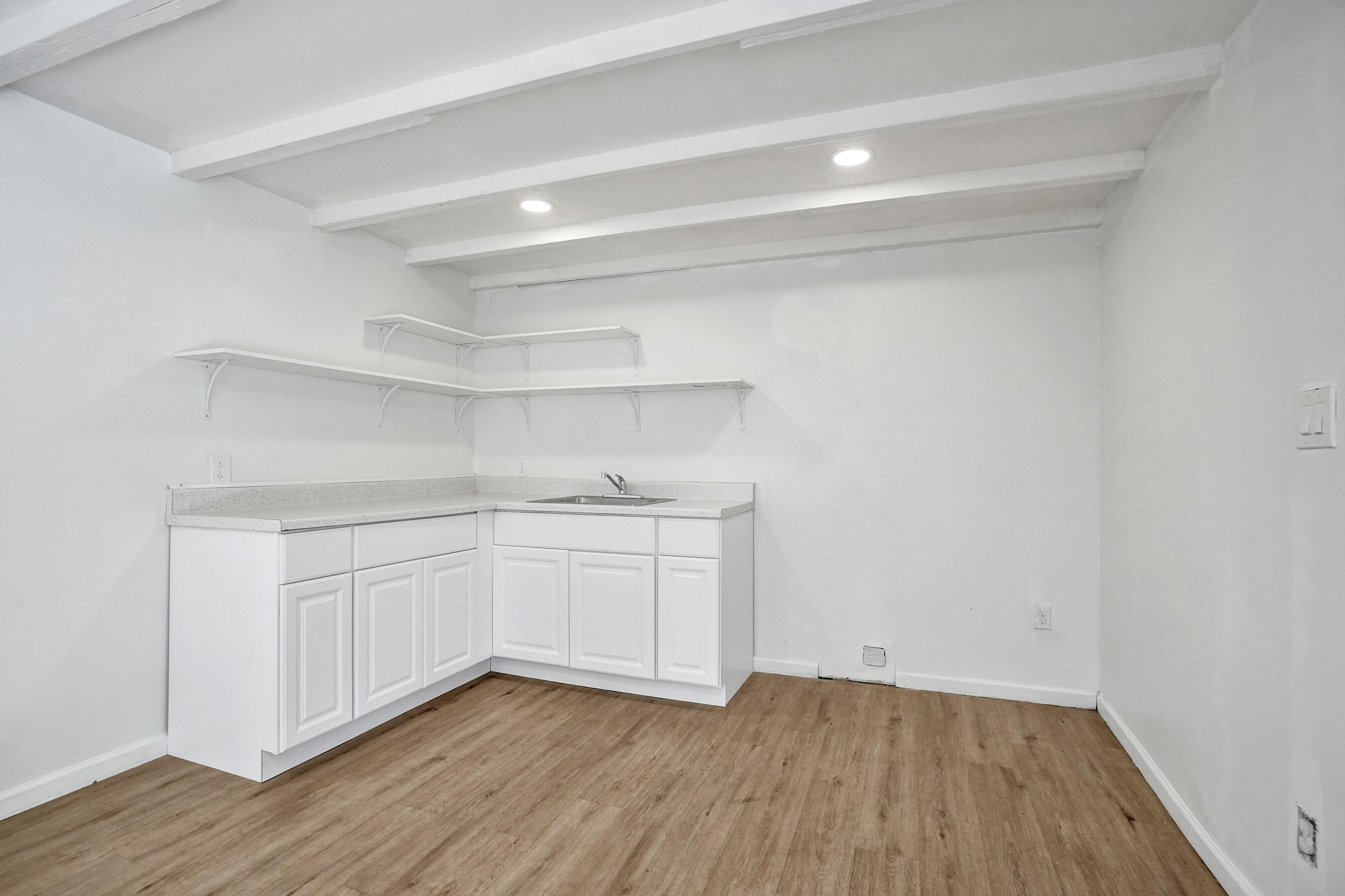 711 SW 17th Street 2