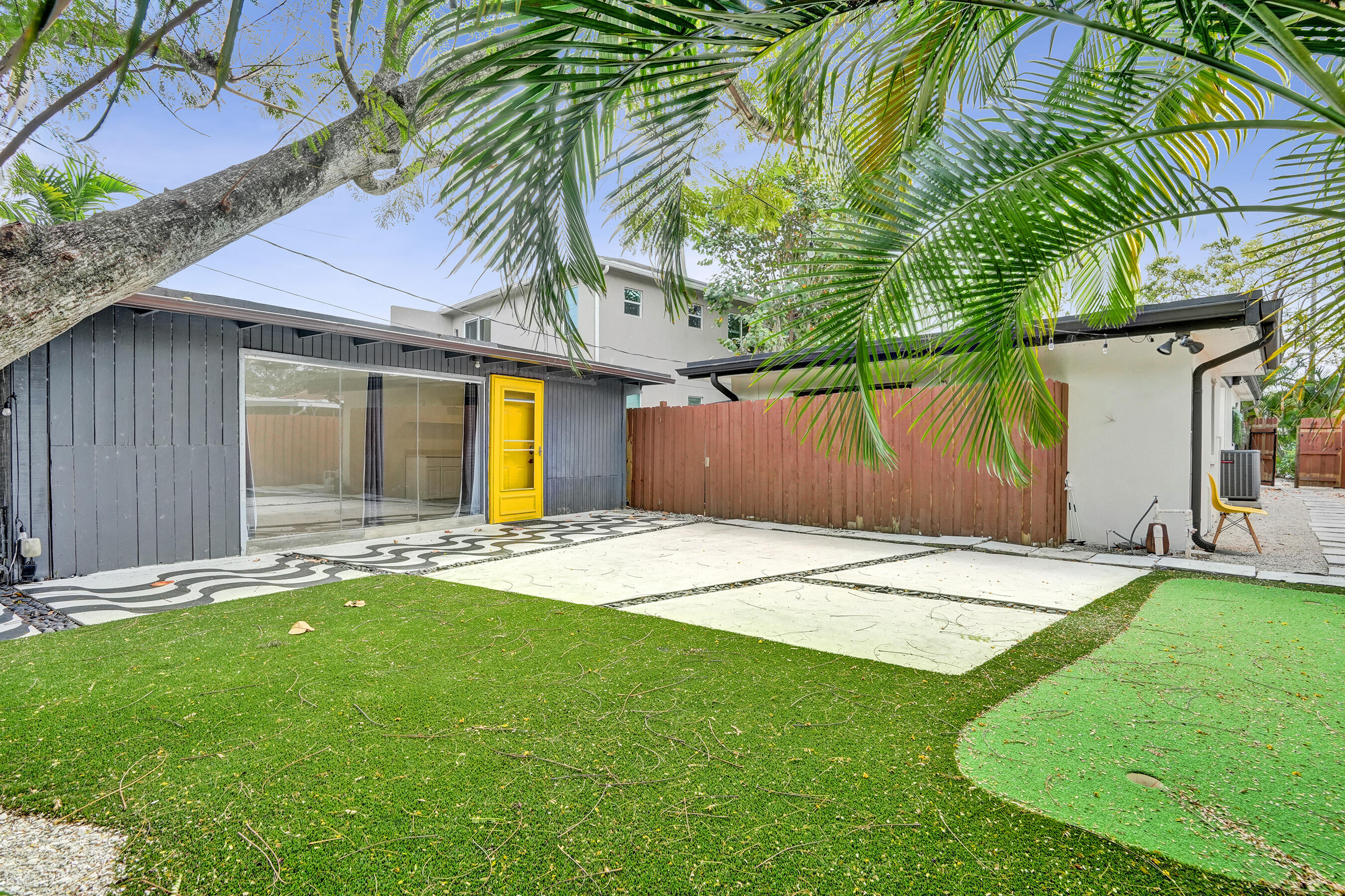 711 SW 17th Street 2