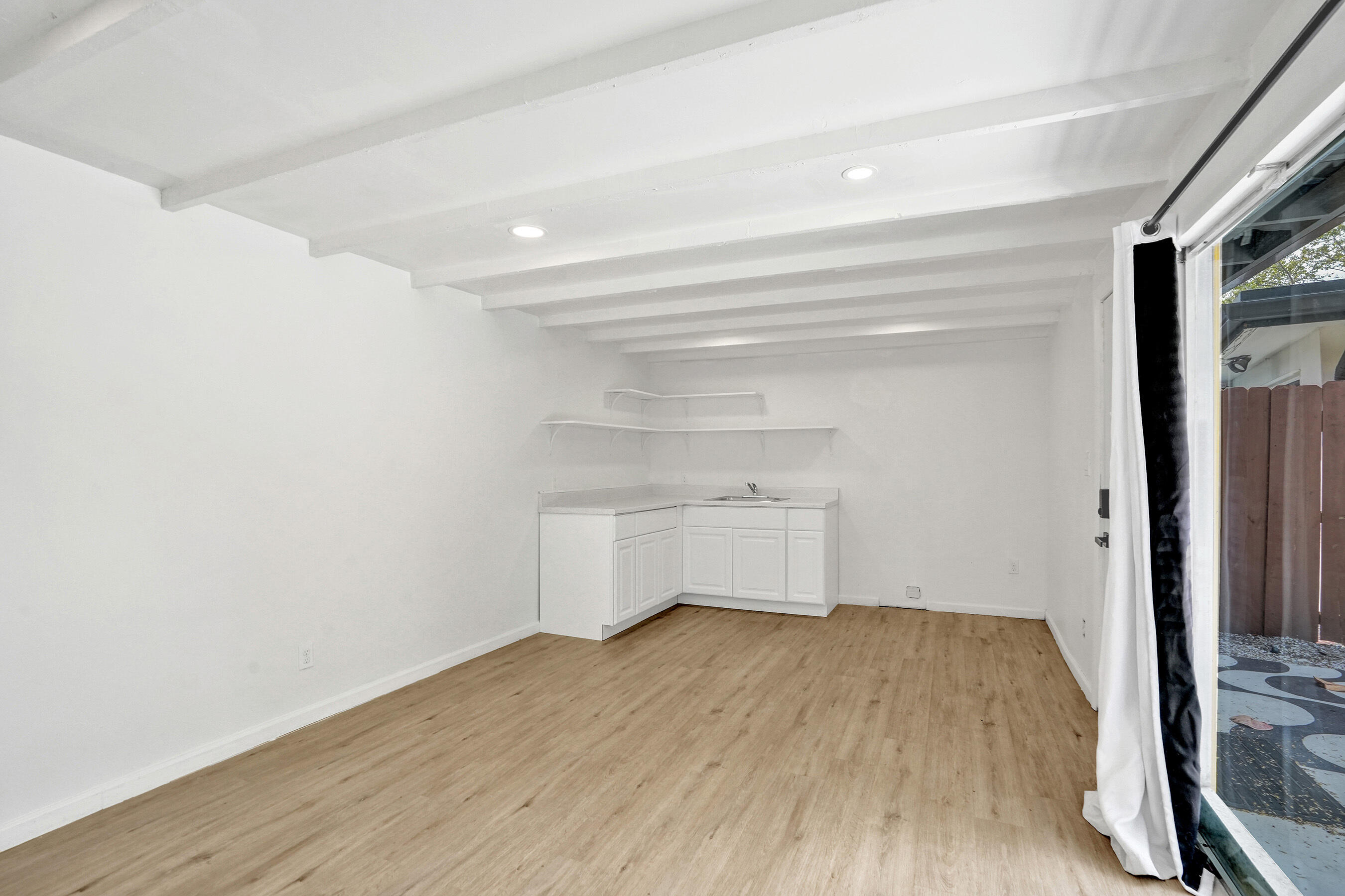 711 SW 17th Street 2