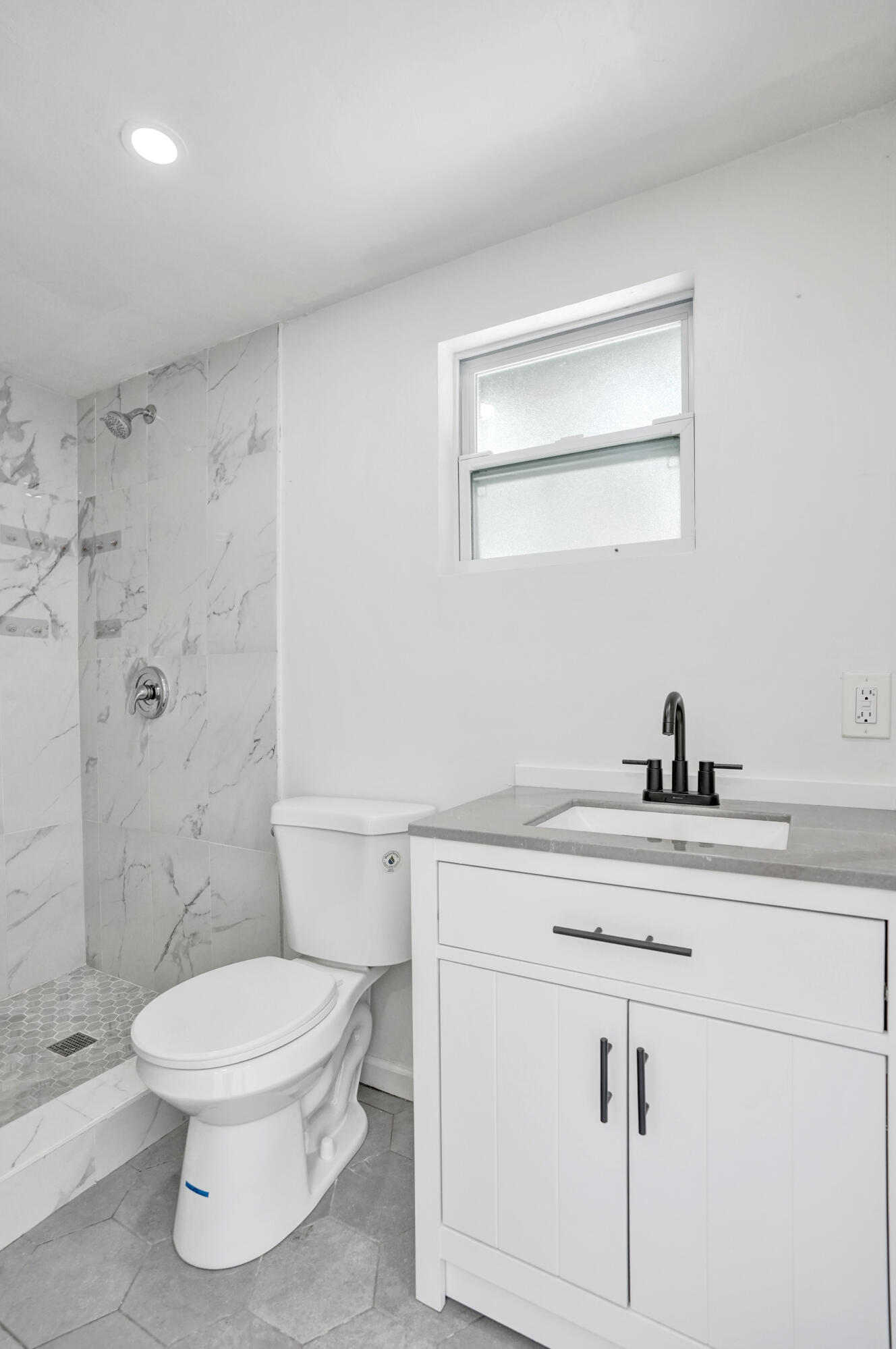 711 SW 17th Street 2