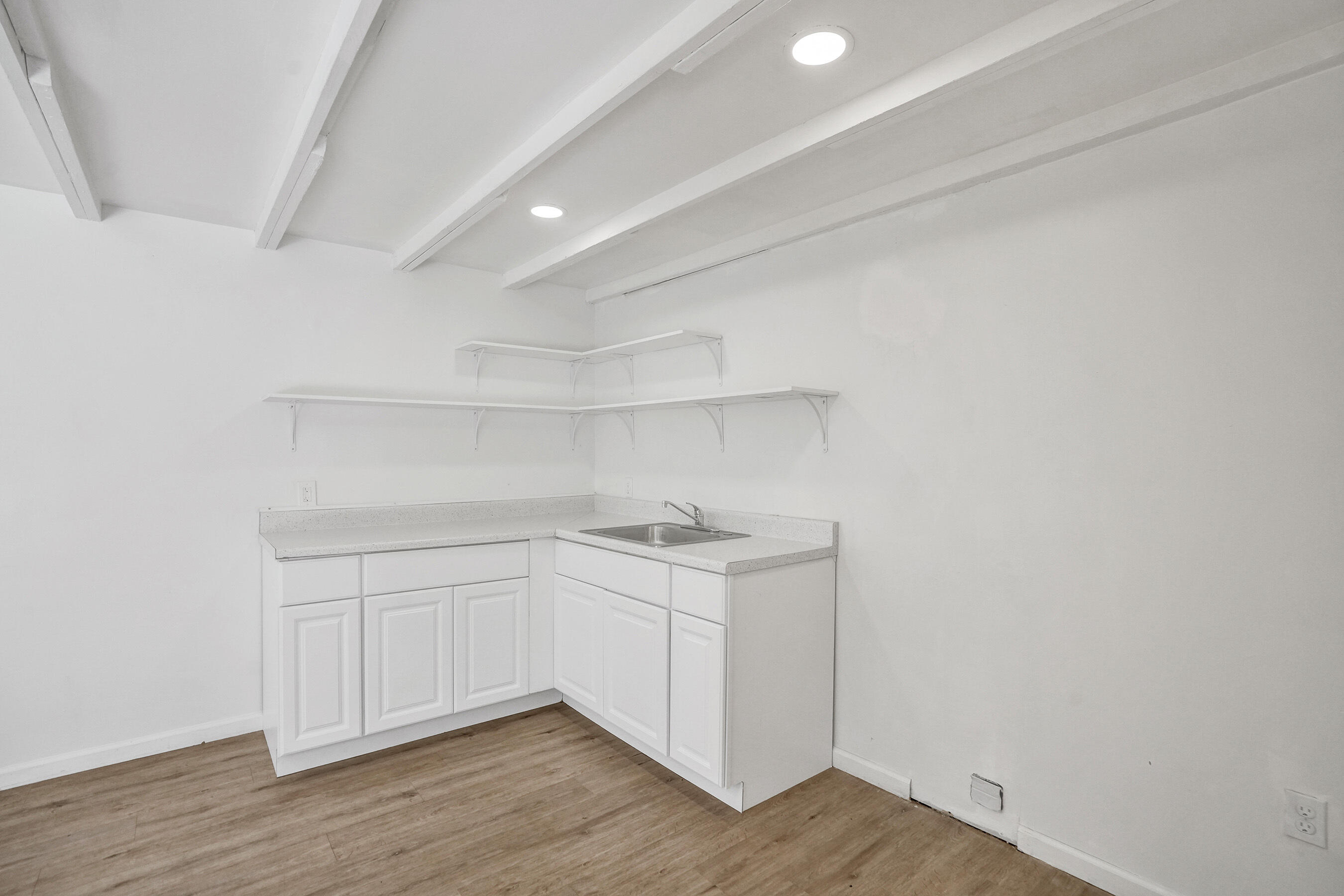 711 SW 17th Street 2