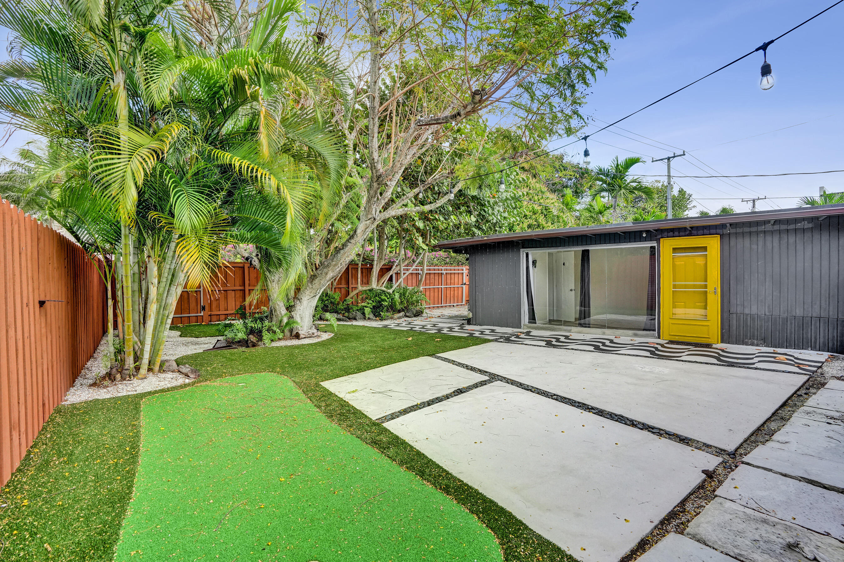 711 SW 17th Street 2