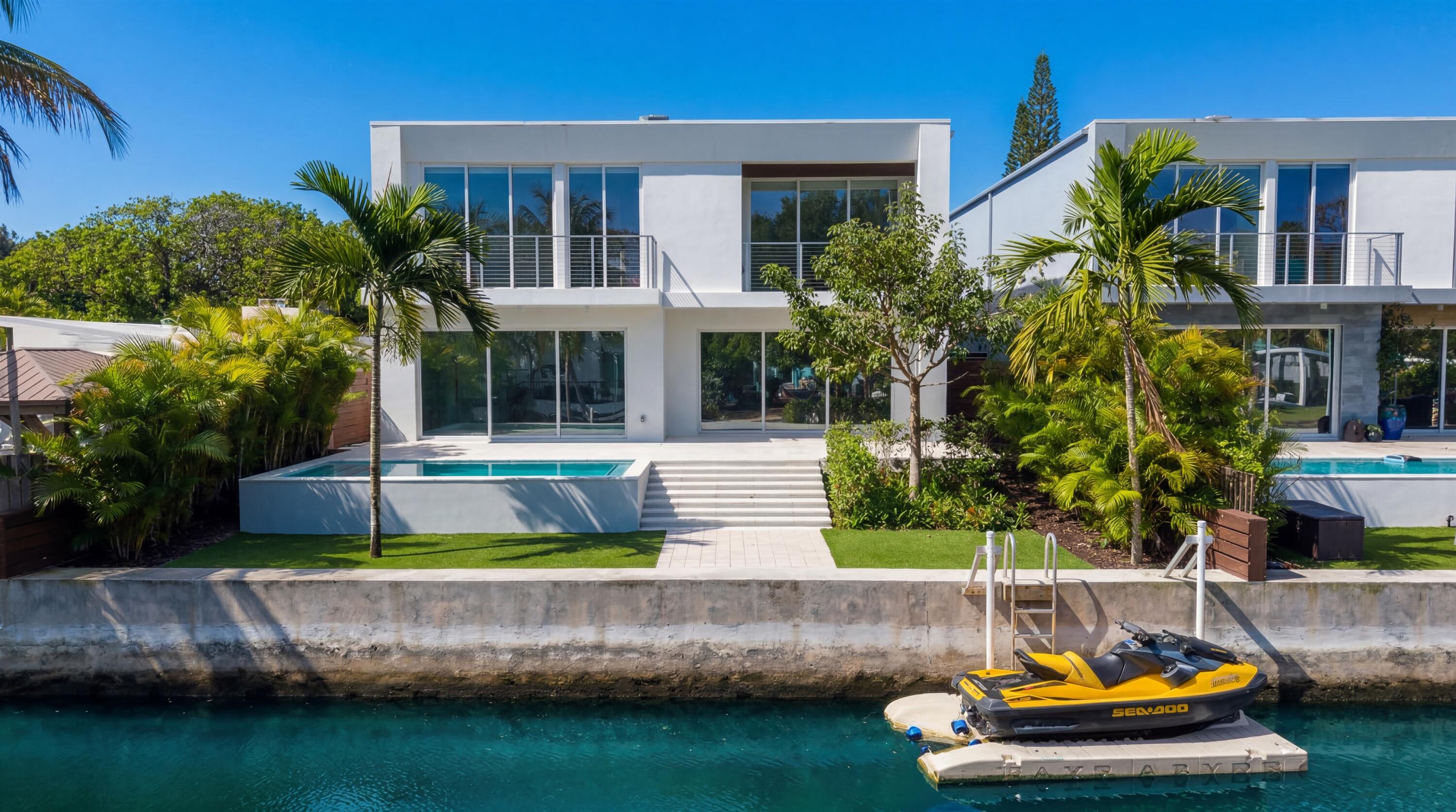 605 SW 12th Street