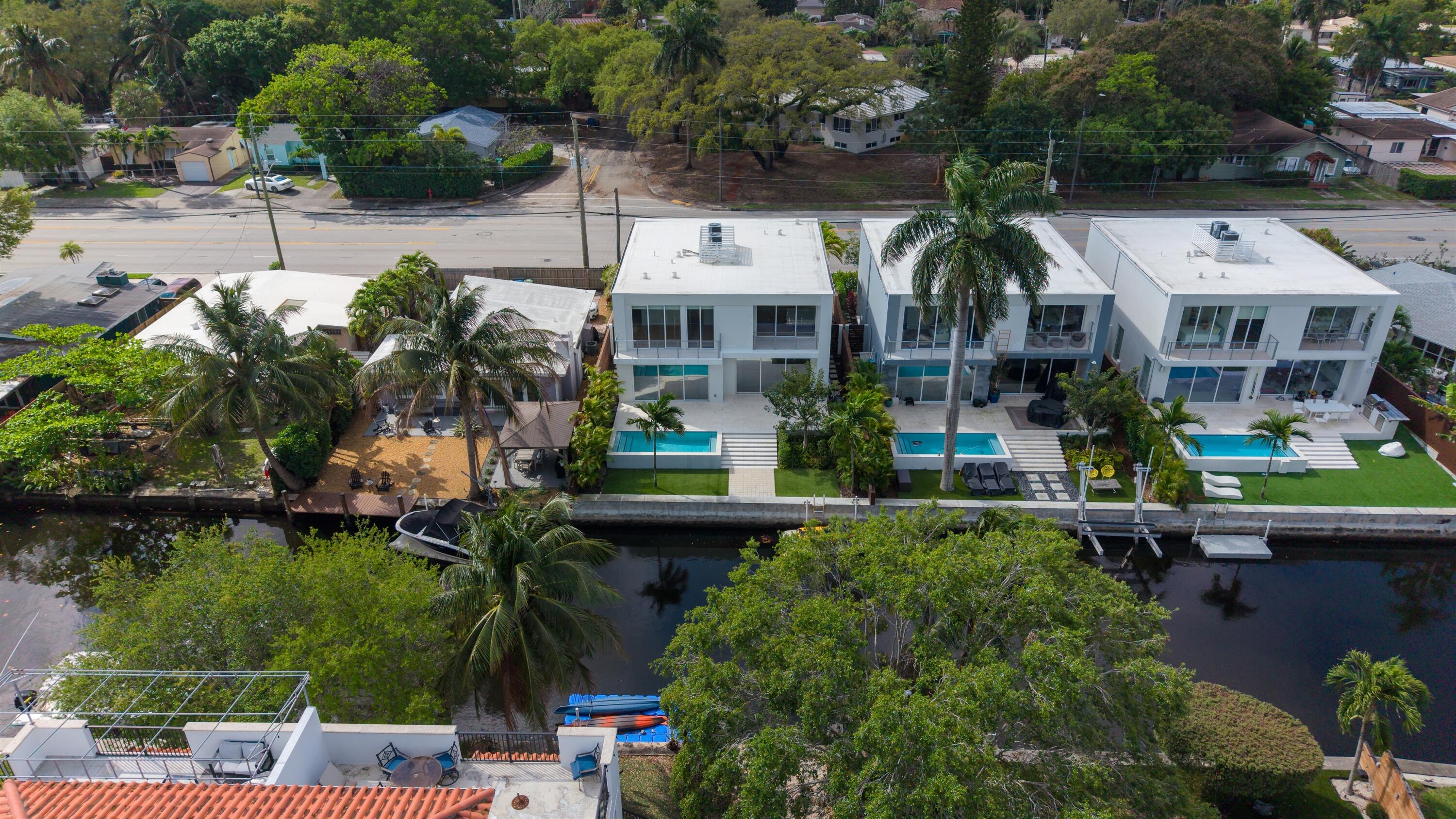 605 SW 12th Street