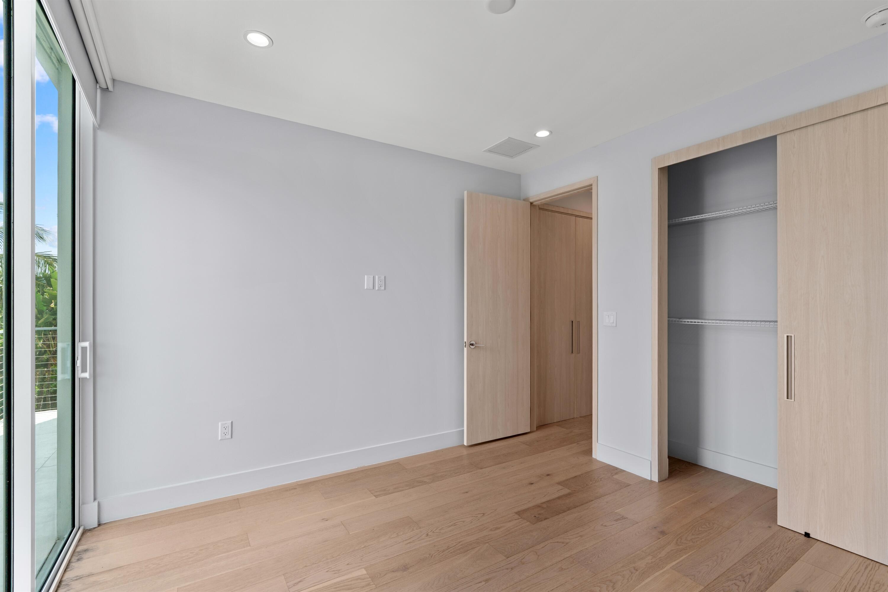 605 SW 12th Street