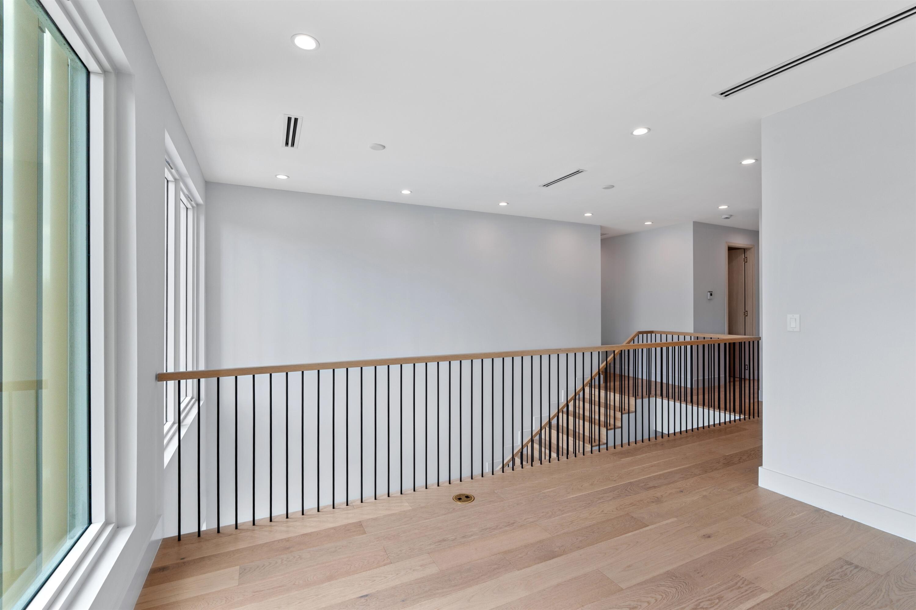 605 SW 12th Street