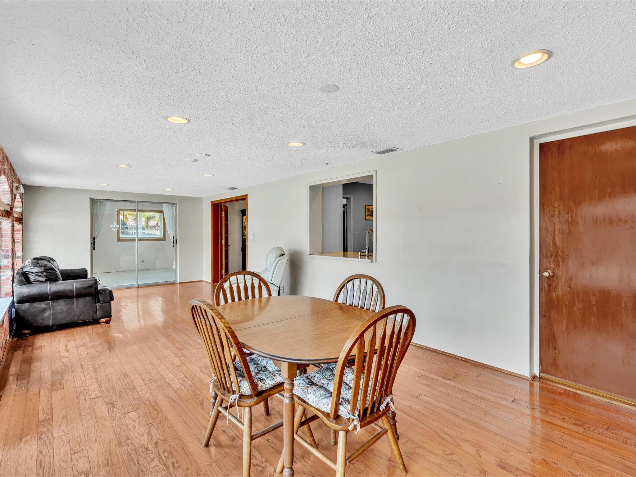 641 SE 11th Street