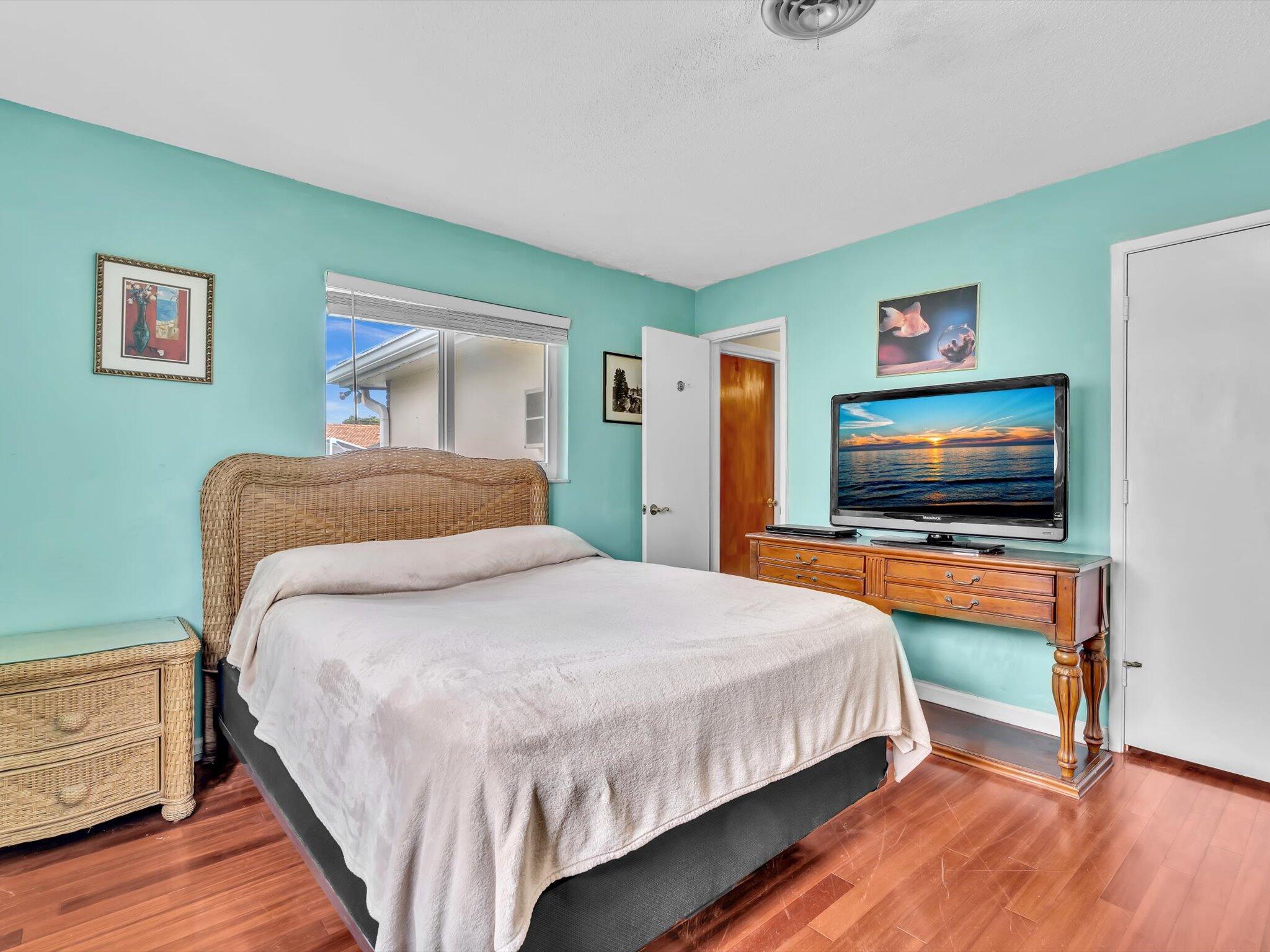 641 SE 11th Street