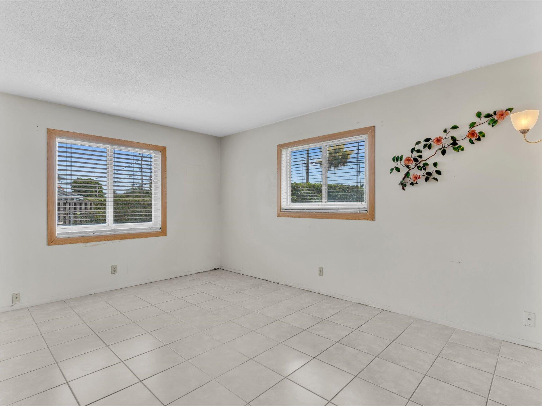 641 SE 11th Street