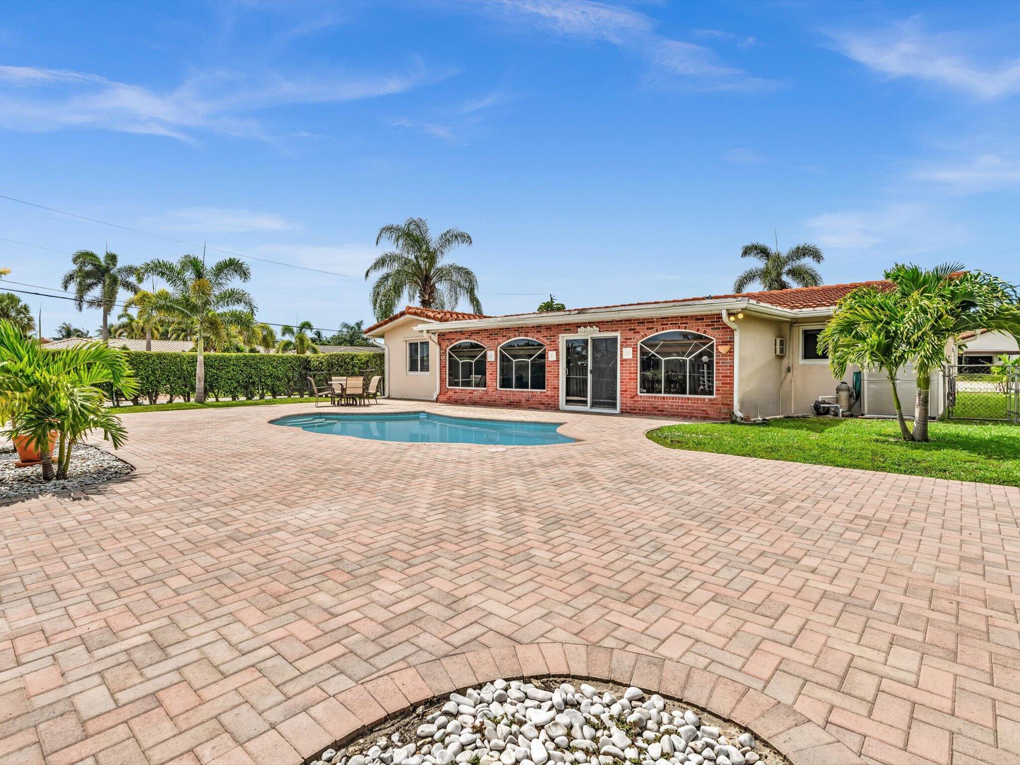 641 SE 11th Street