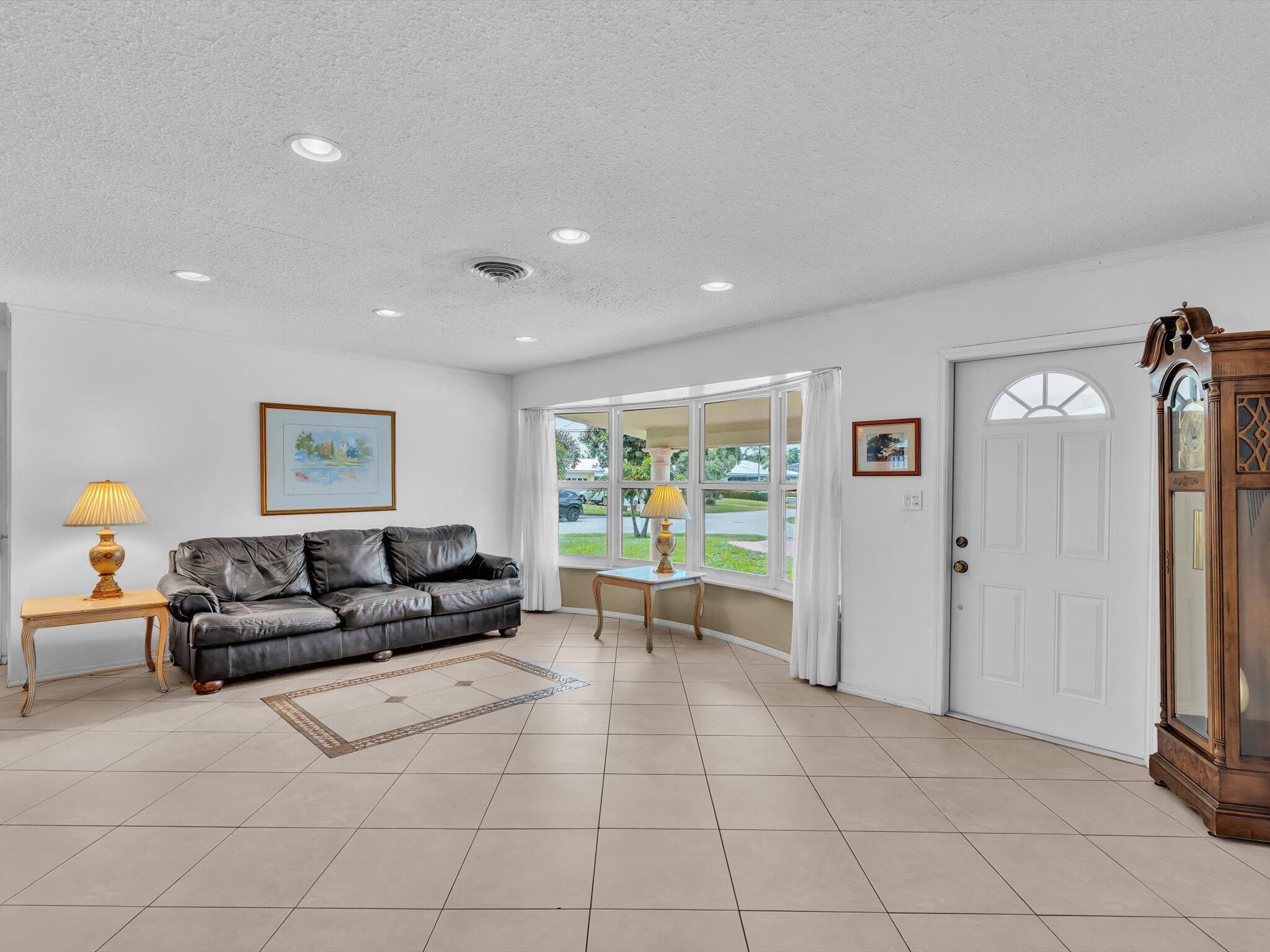 641 SE 11th Street