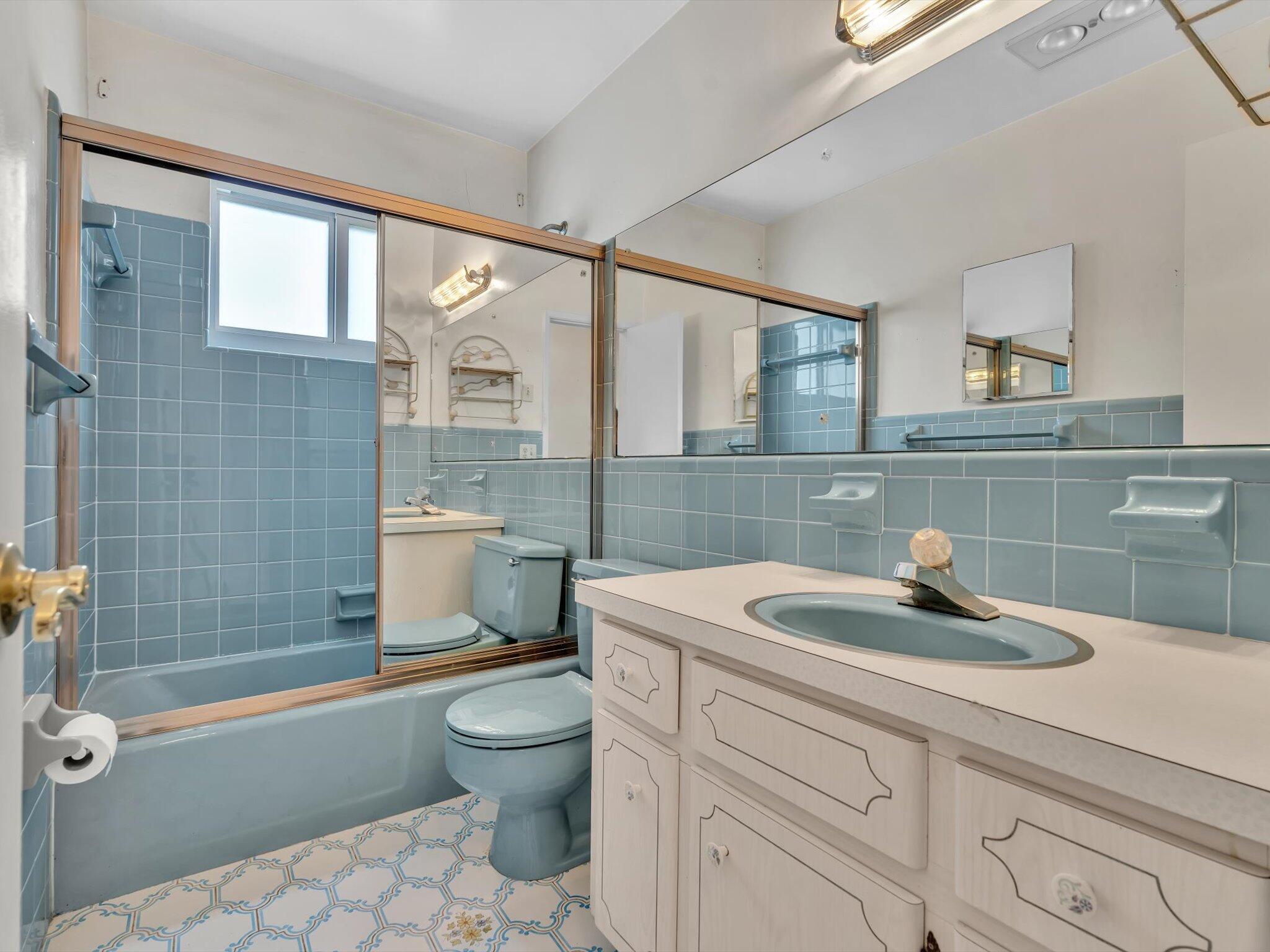 641 SE 11th Street