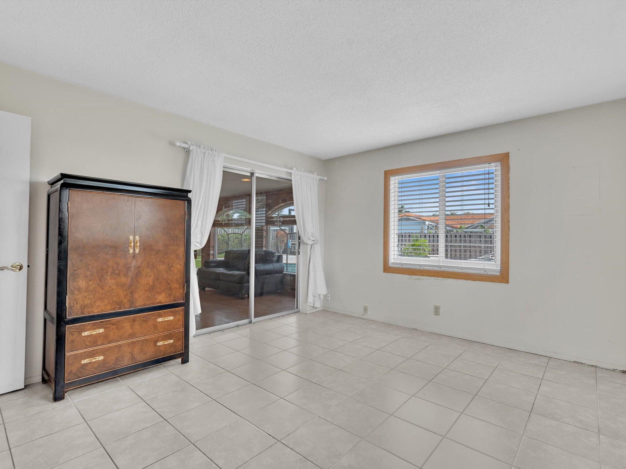 641 SE 11th Street
