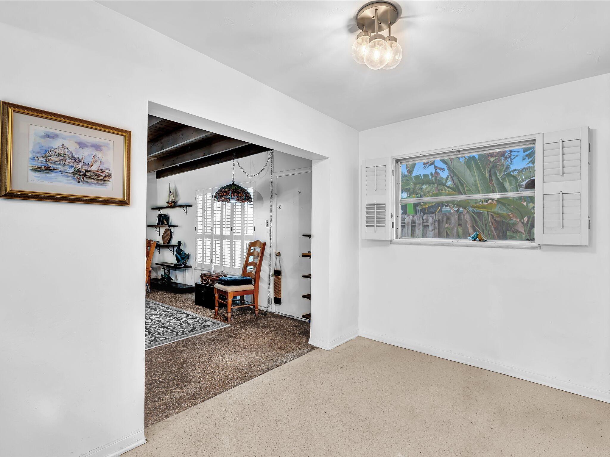 2121 NE 52ND Street