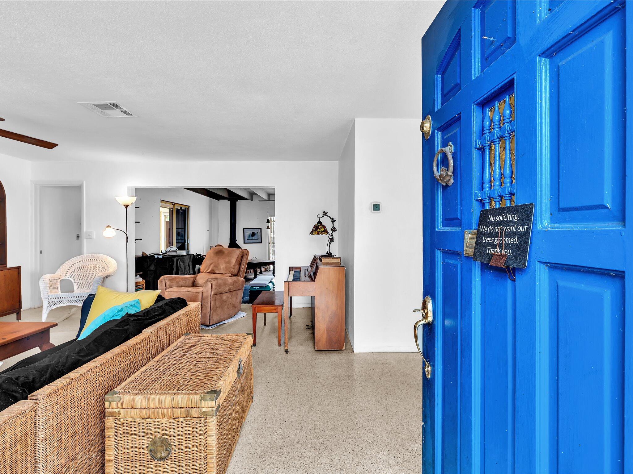 2121 NE 52ND Street