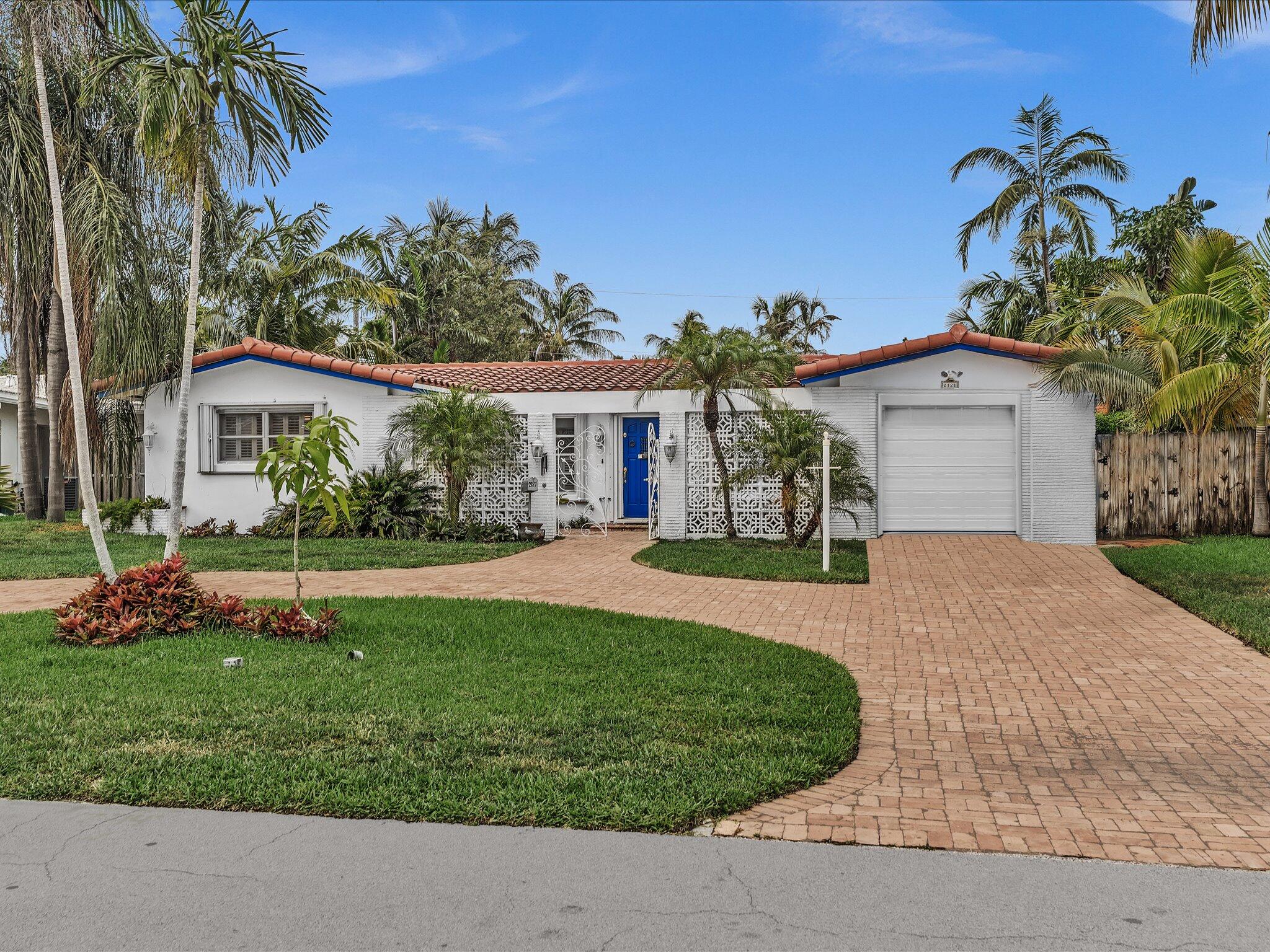 2121 NE 52ND Street