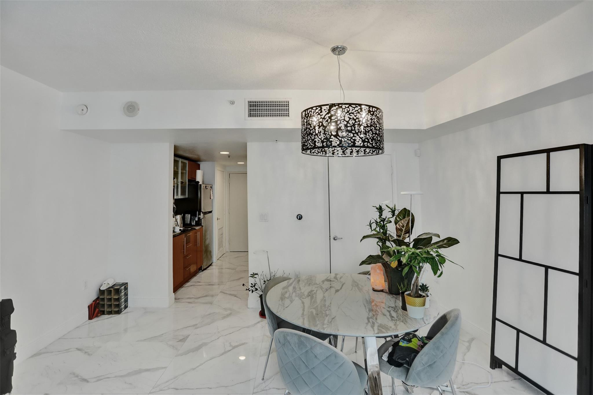 1750 N Bayshore Dr