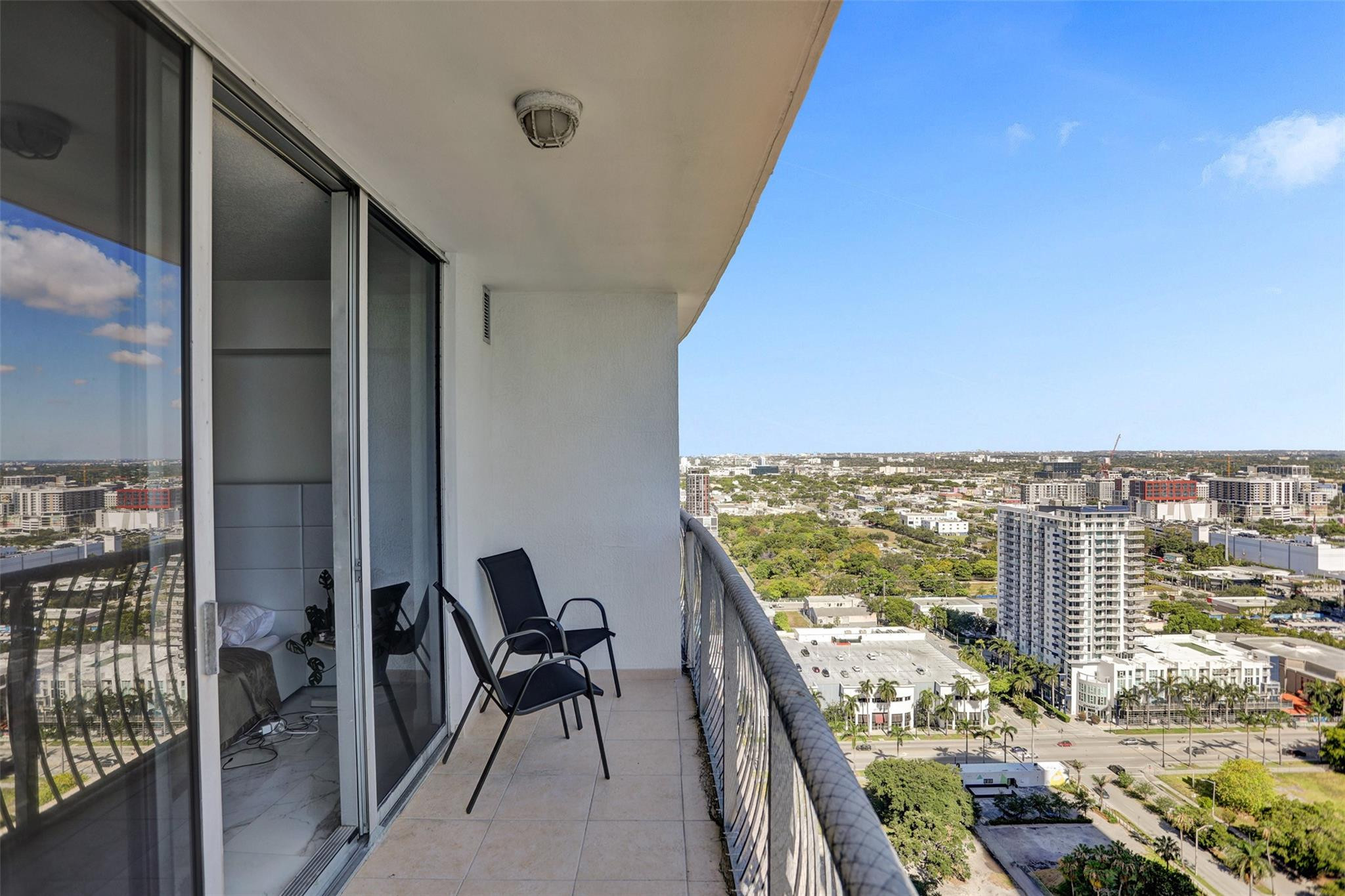 1750 N Bayshore Dr