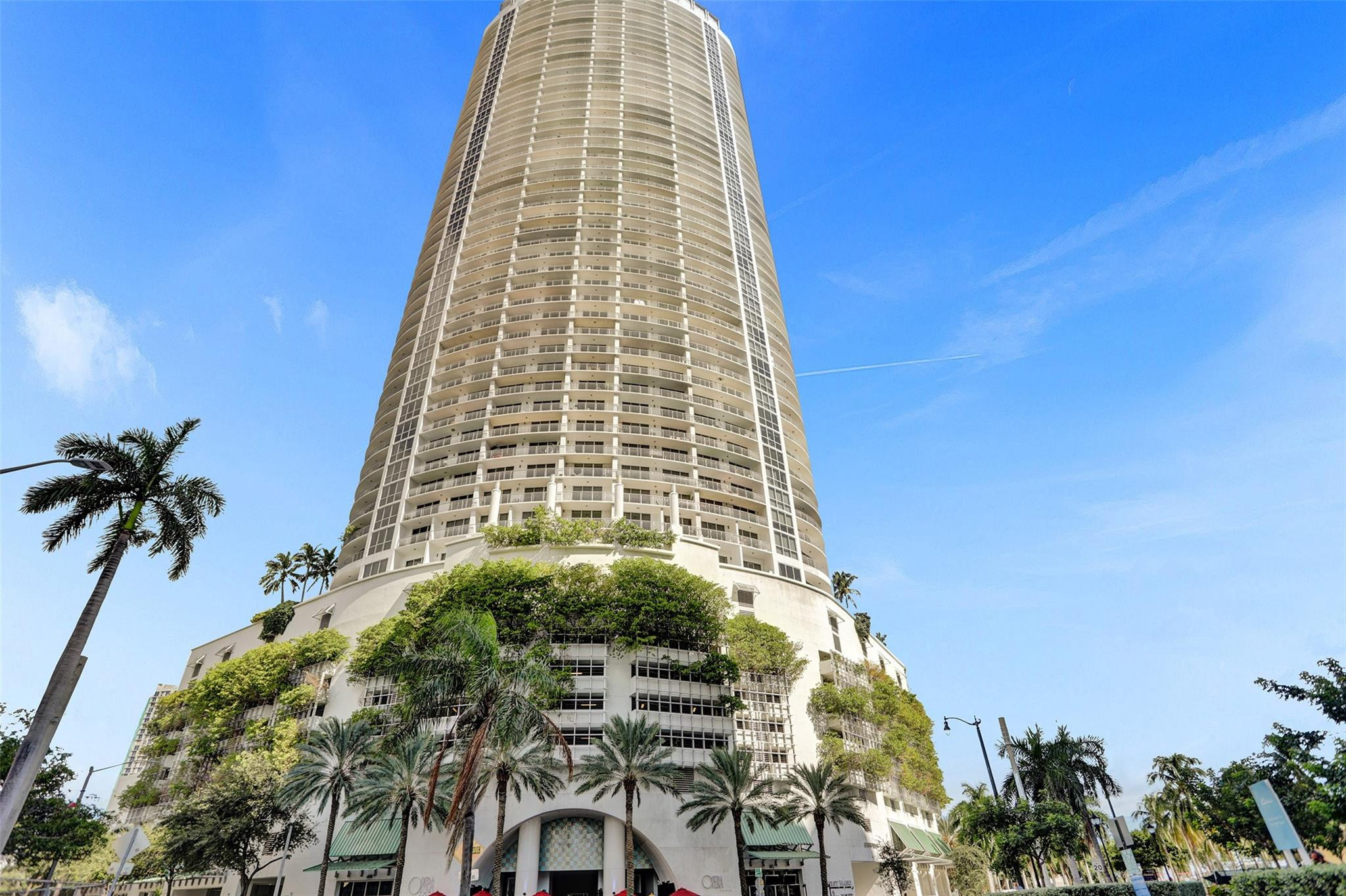 1750 N Bayshore Dr