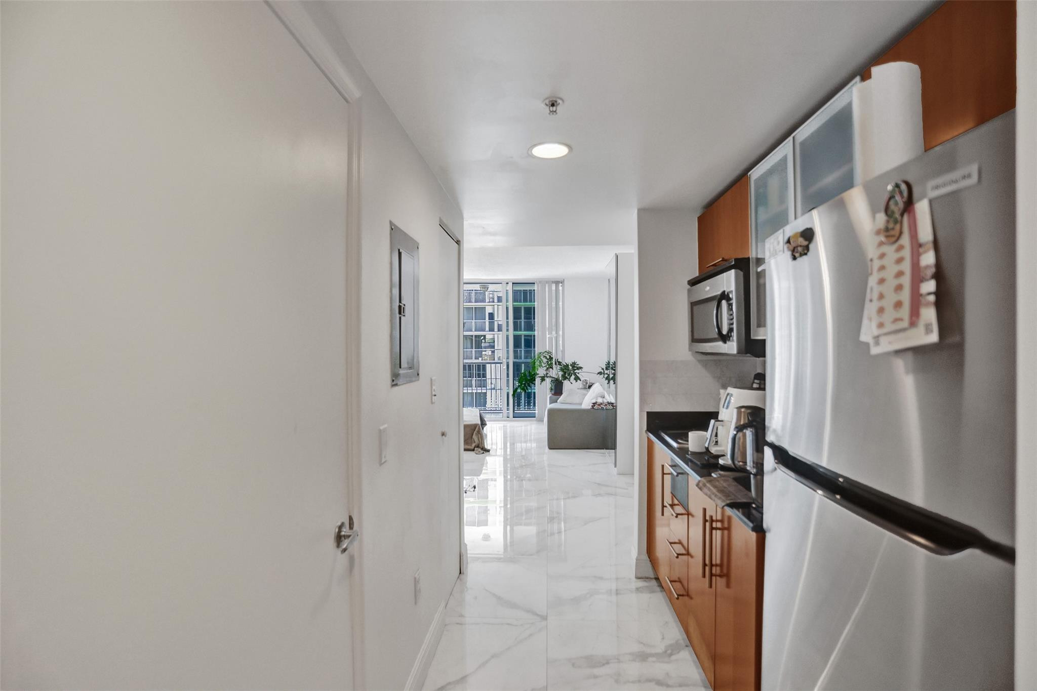 1750 N Bayshore Dr