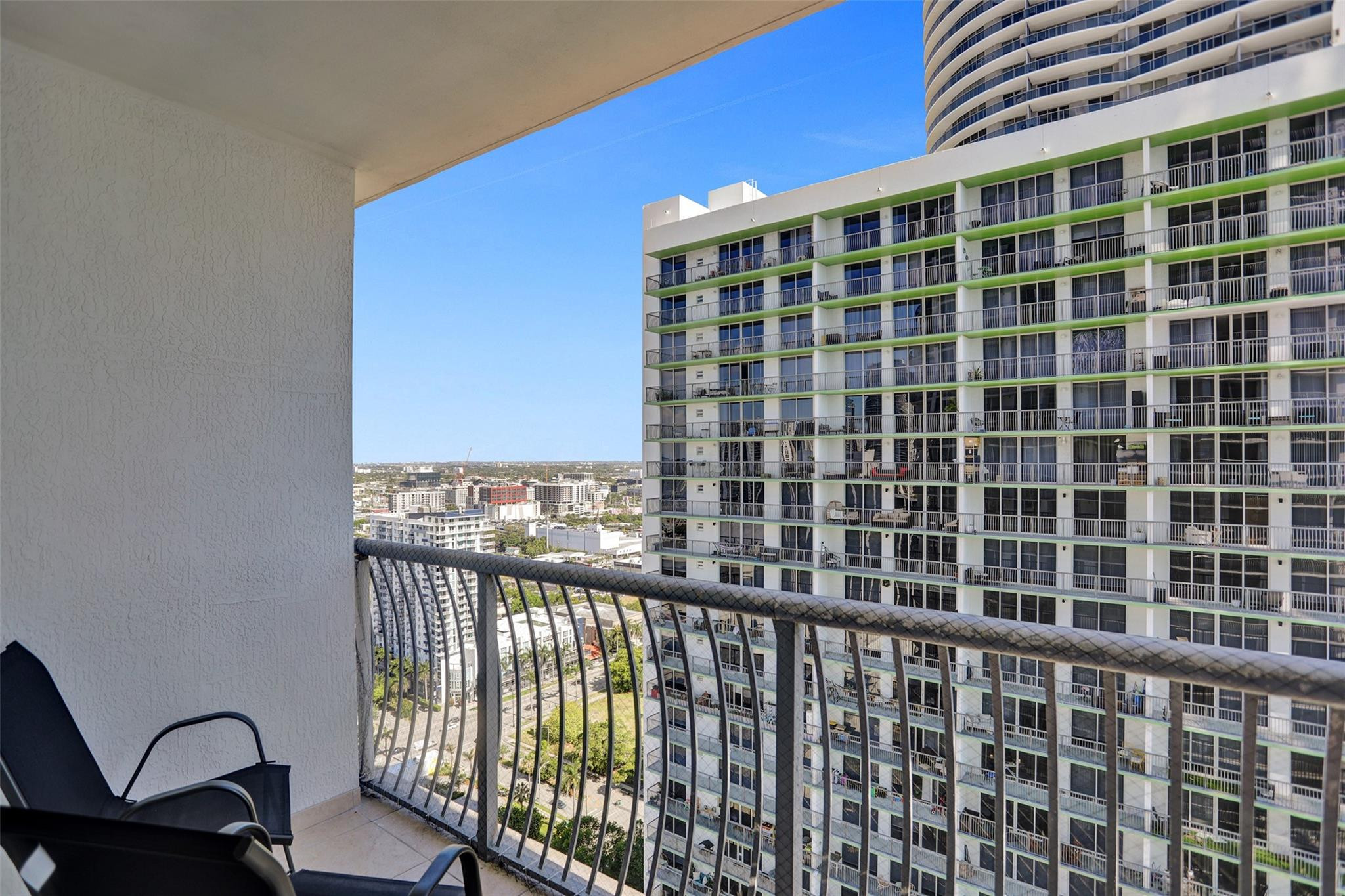 1750 N Bayshore Dr