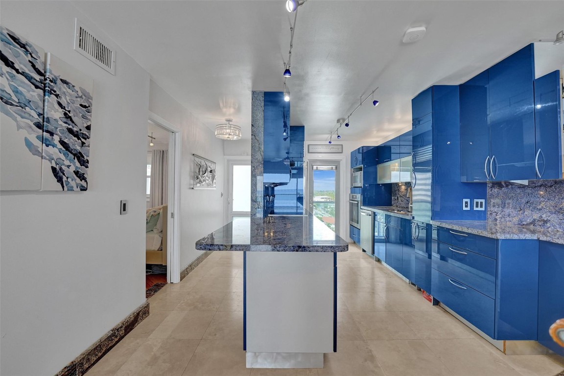 1610 N Ocean Blvd 1002