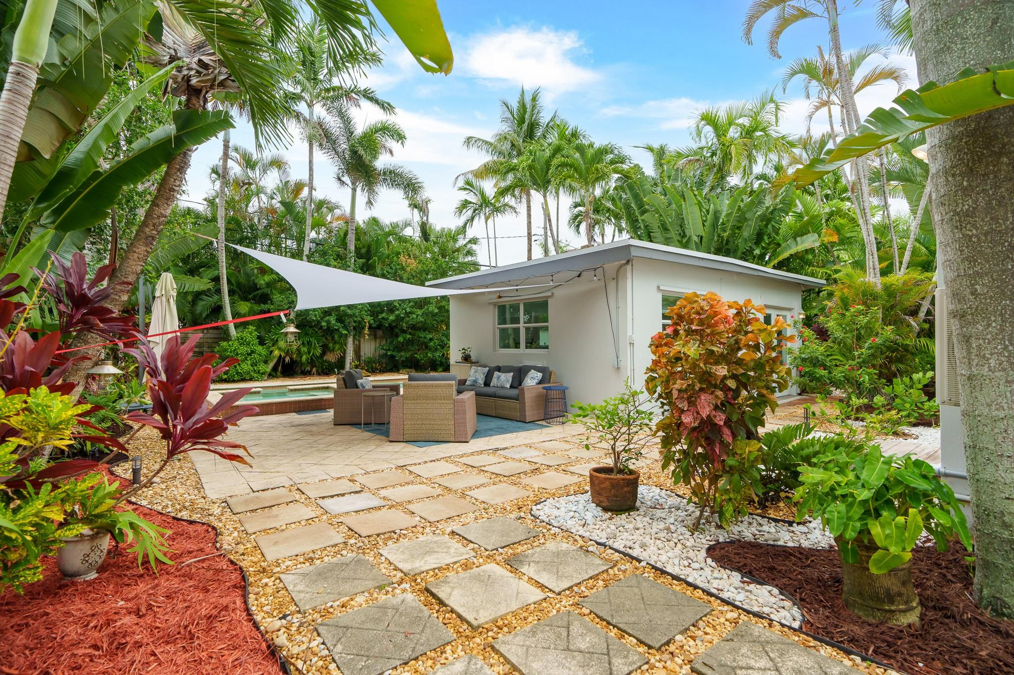 1627 NE 17th Ave