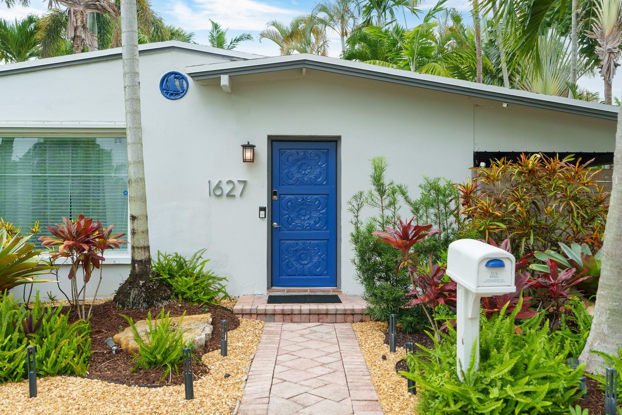1627 NE 17th Ave