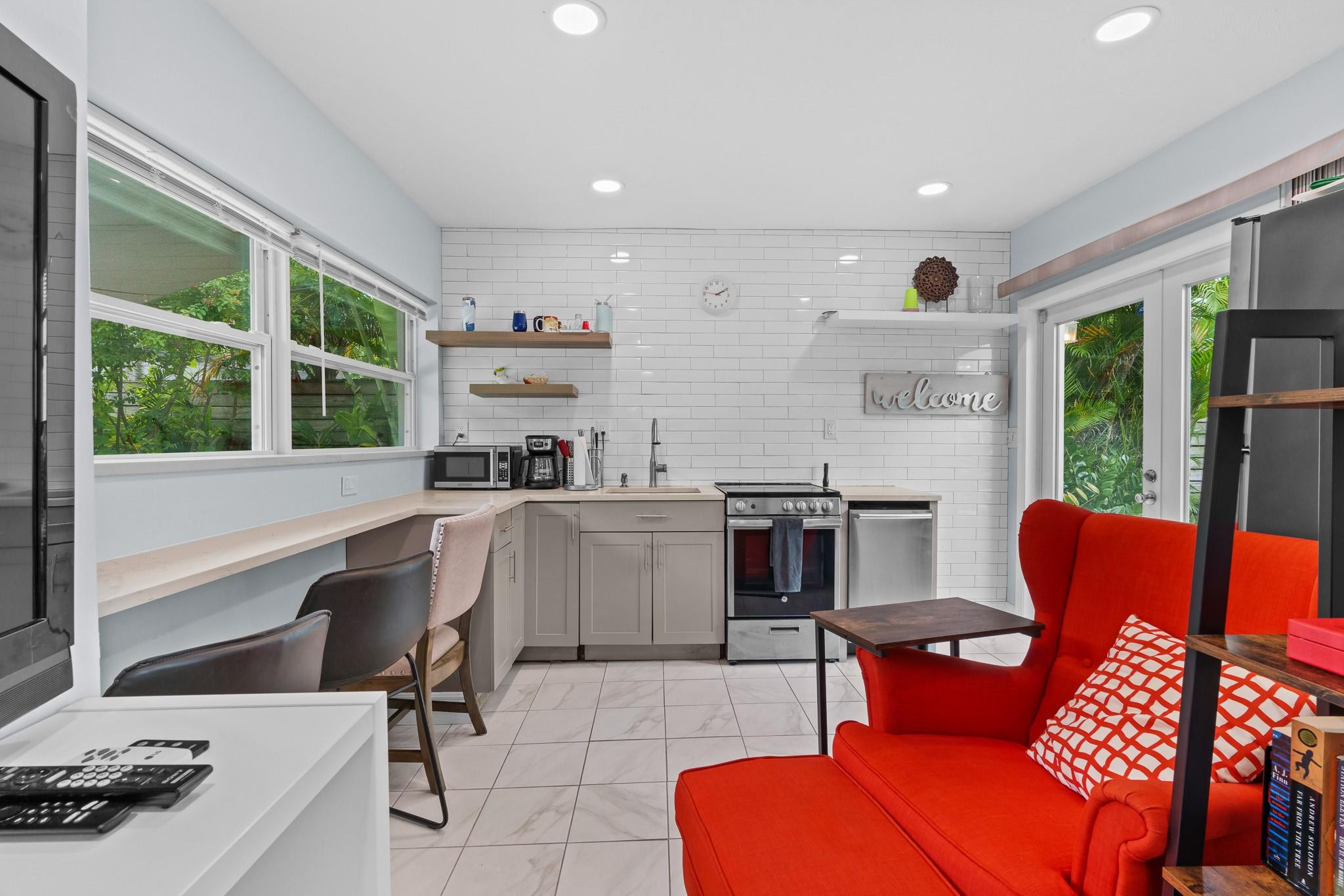 1627 NE 17th Ave