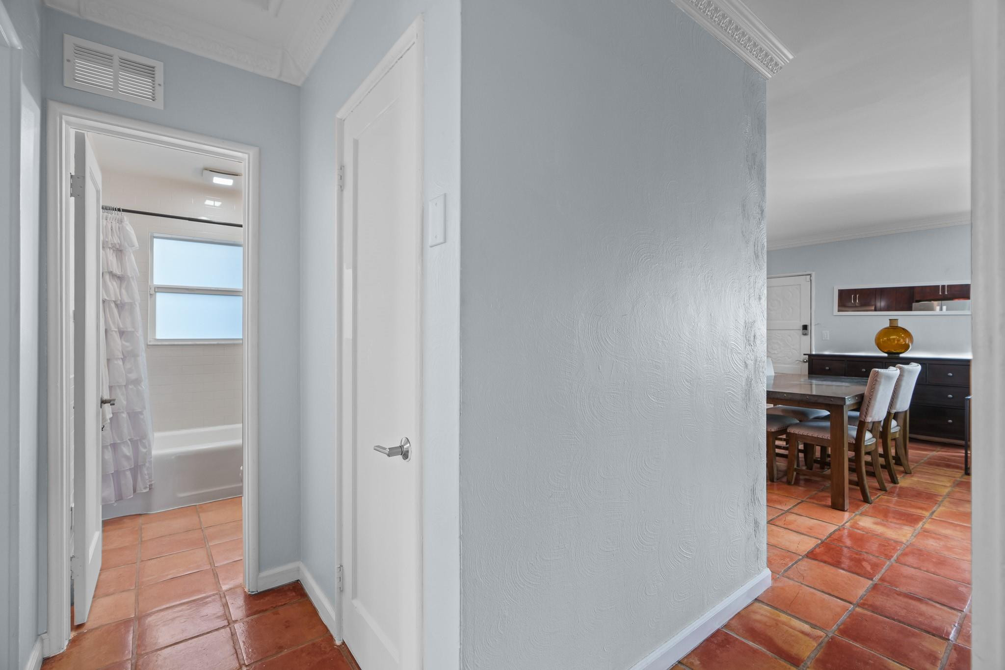 1627 NE 17th Ave