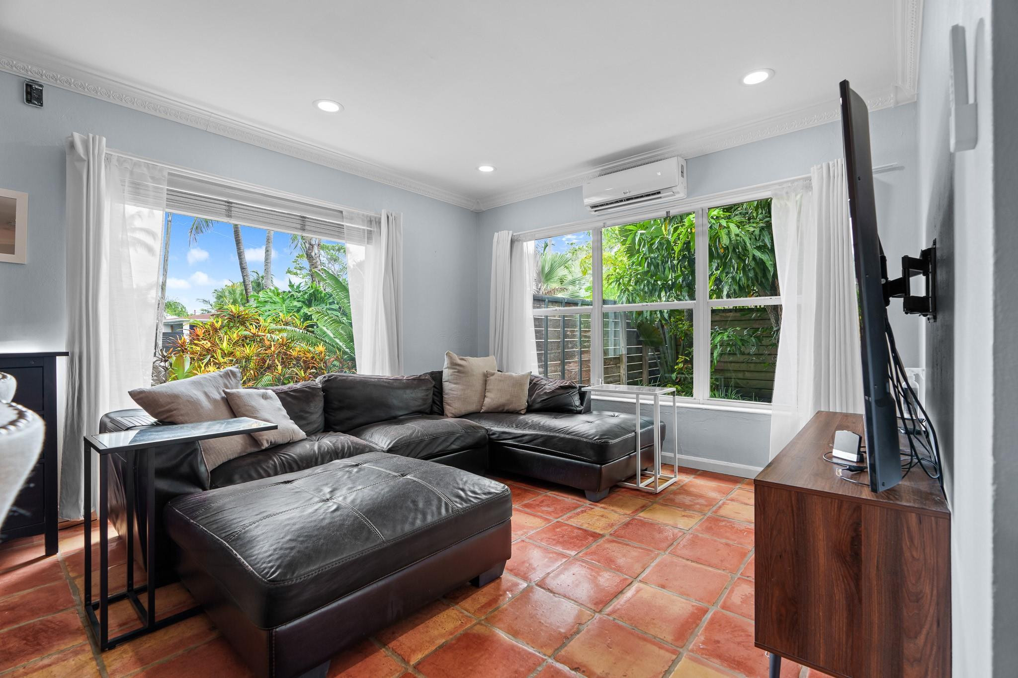 1627 NE 17th Ave
