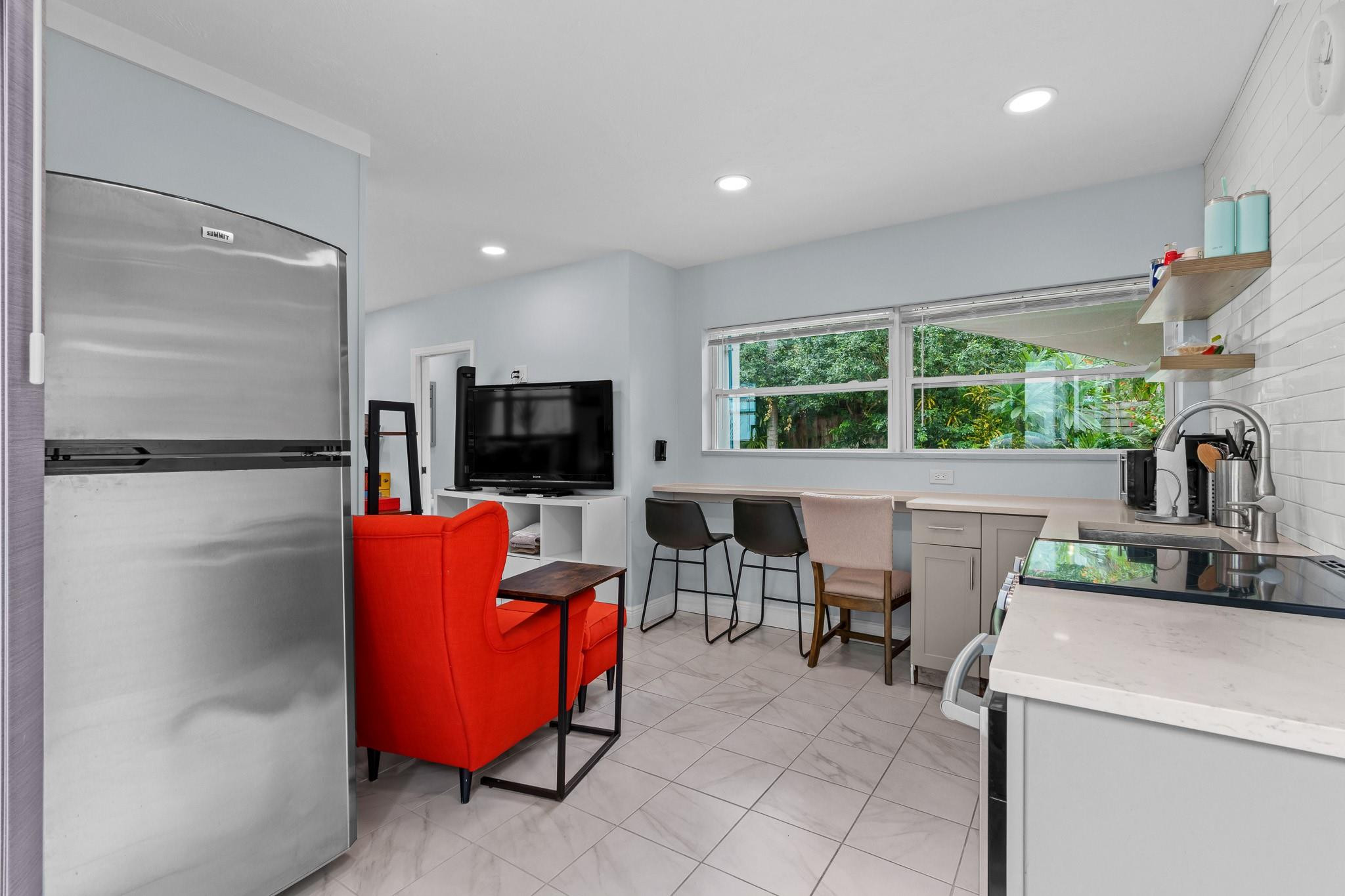 1627 NE 17th Ave