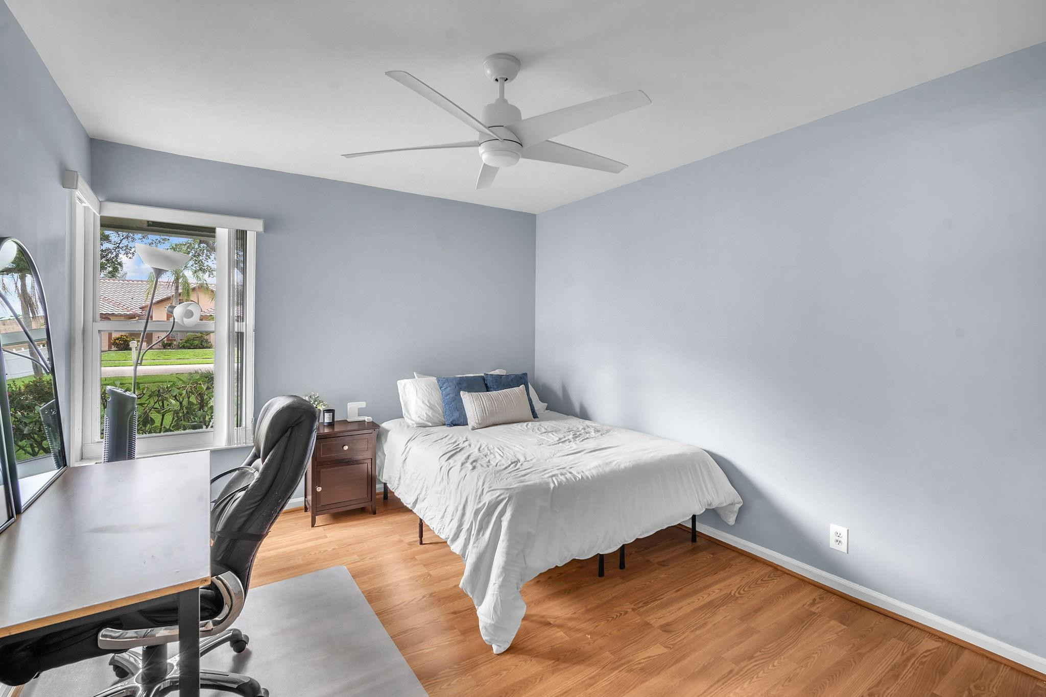 1501 SW 52nd Ter