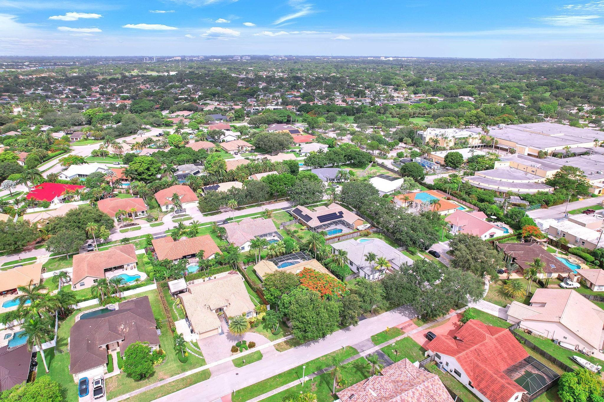 1501 SW 52nd Ter
