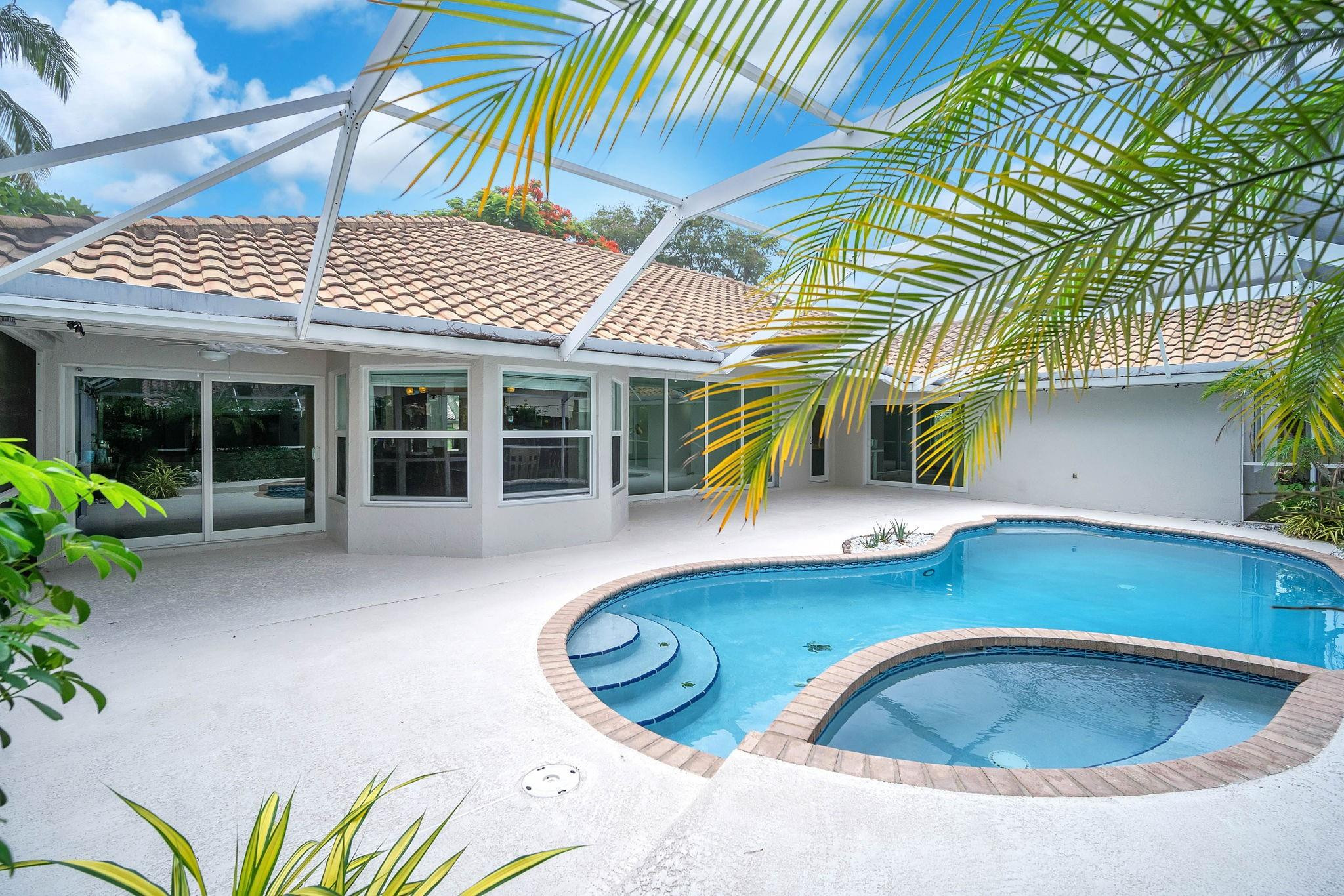 1501 SW 52nd Ter