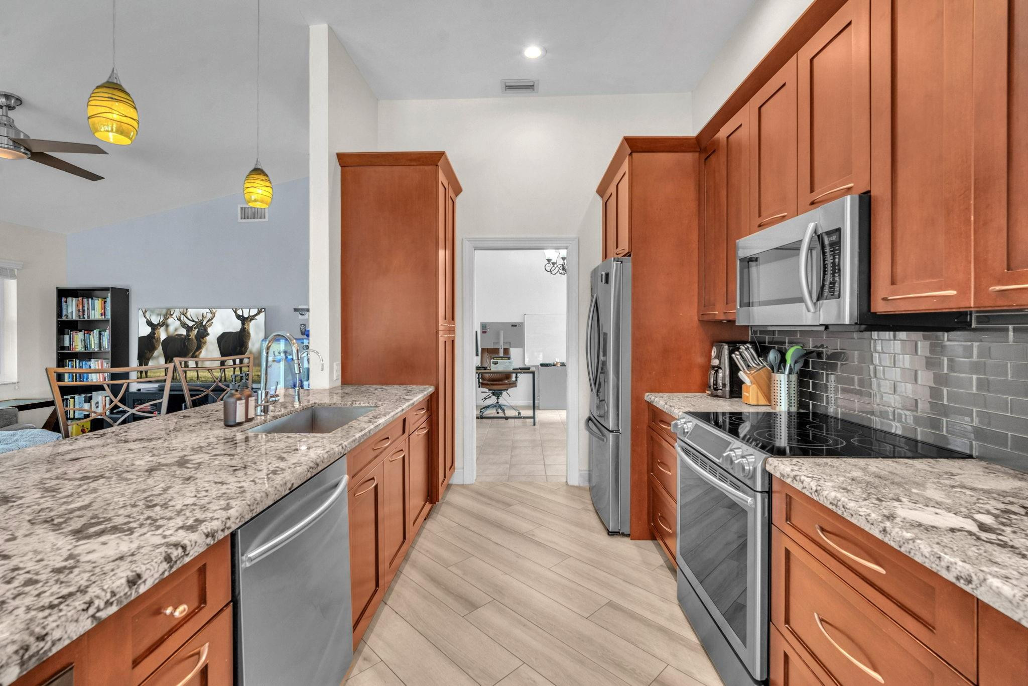 1501 SW 52nd Ter