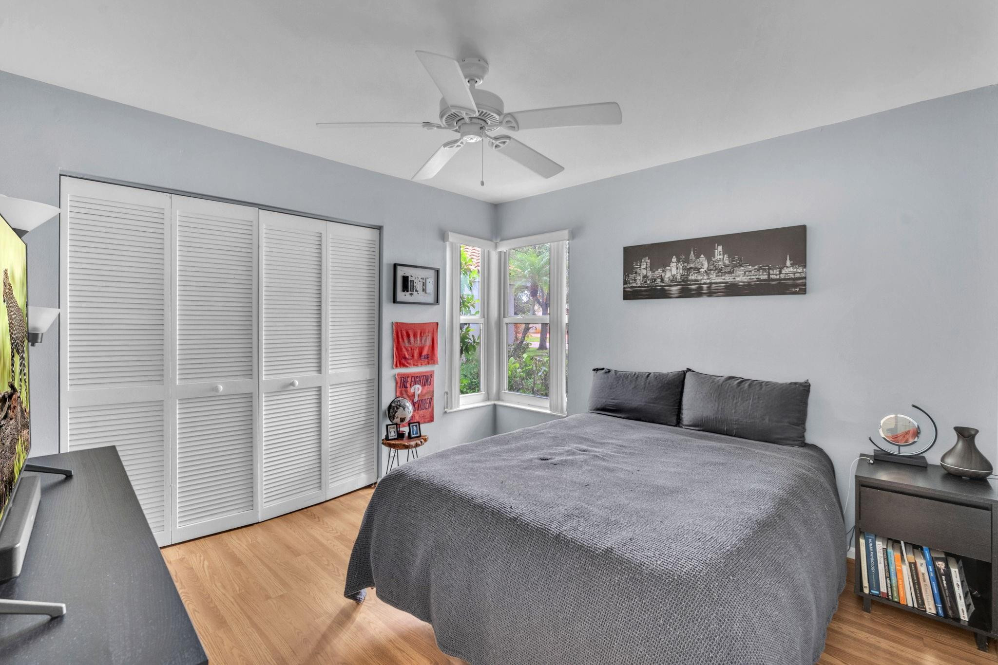 1501 SW 52nd Ter