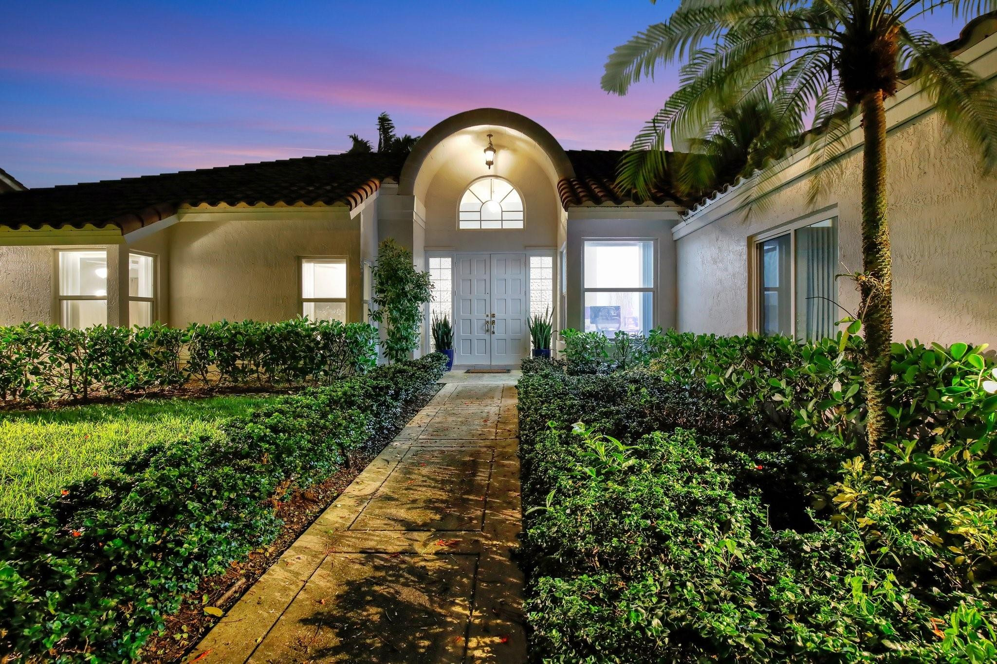 1501 SW 52nd Ter