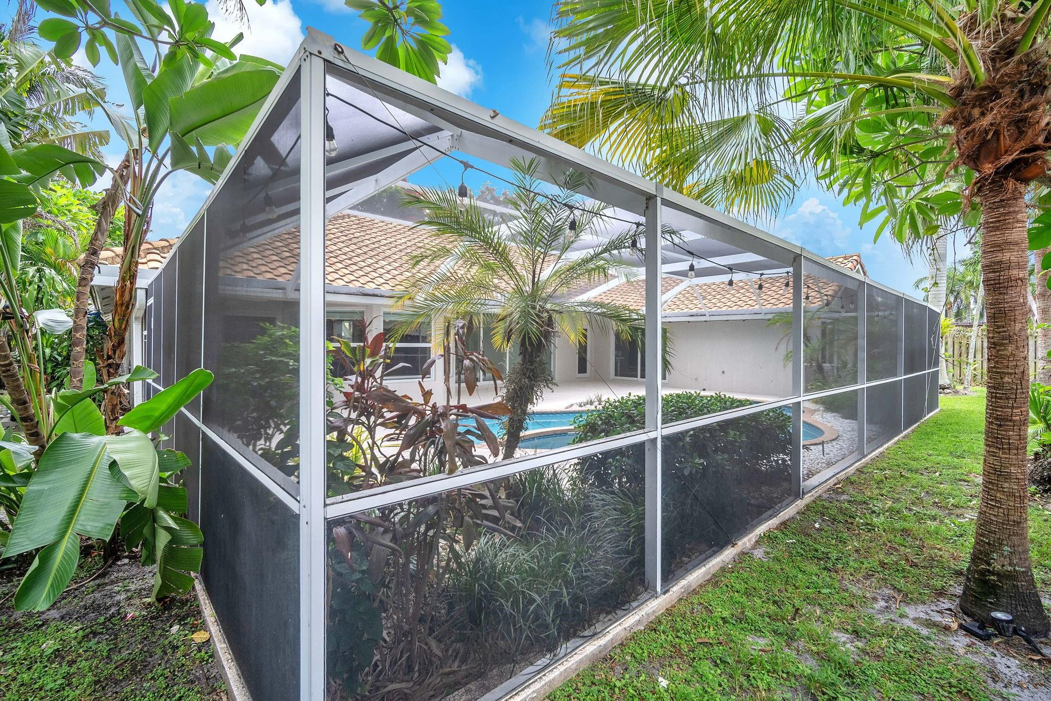 1501 SW 52nd Ter