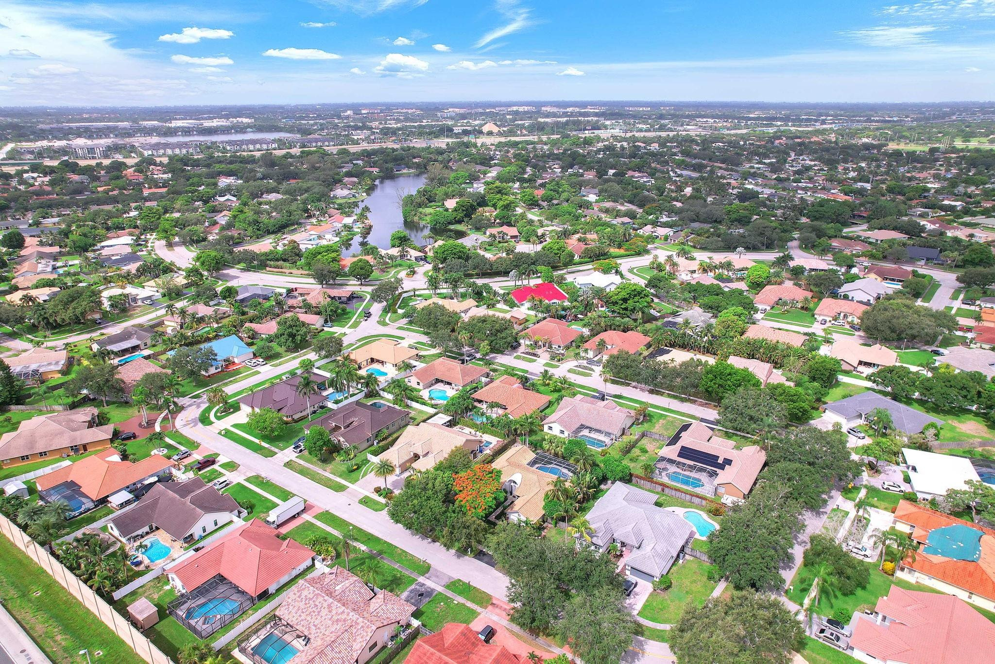 1501 SW 52nd Ter
