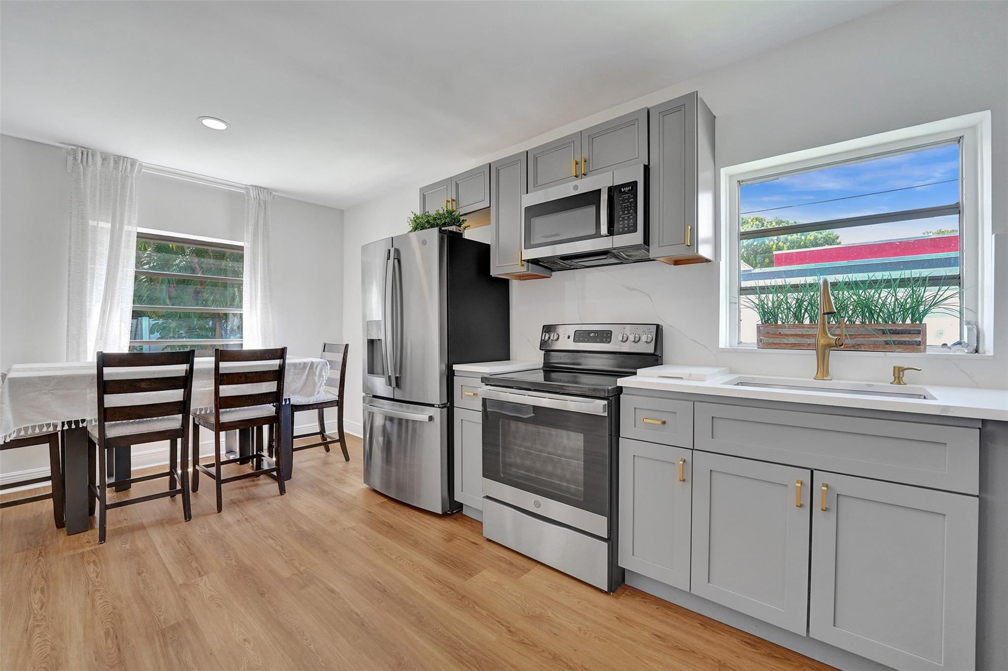 314 SE 14th St