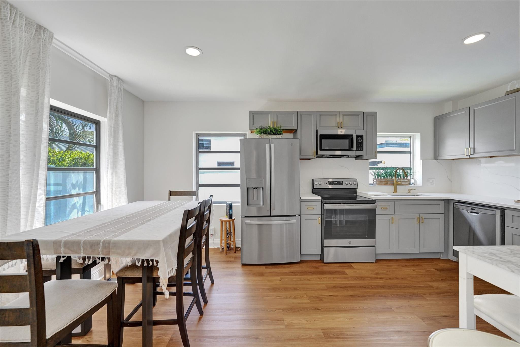 314 SE 14th St