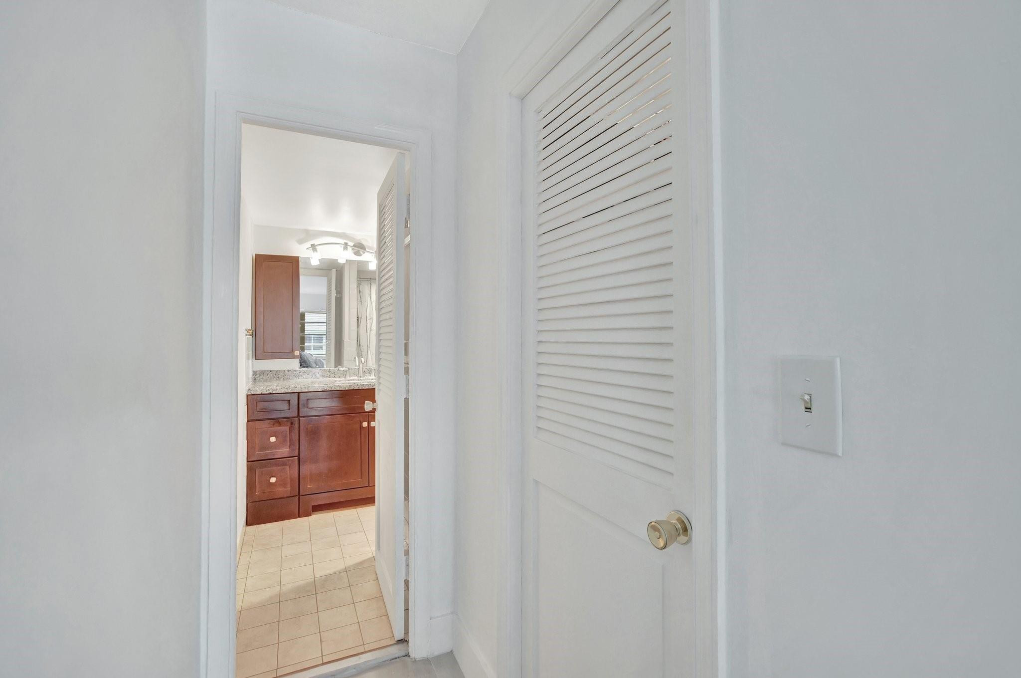 3000 NE 48th St 303