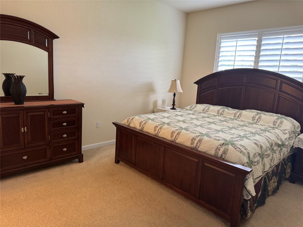 3500 Oaks Clubhouse Dr 204