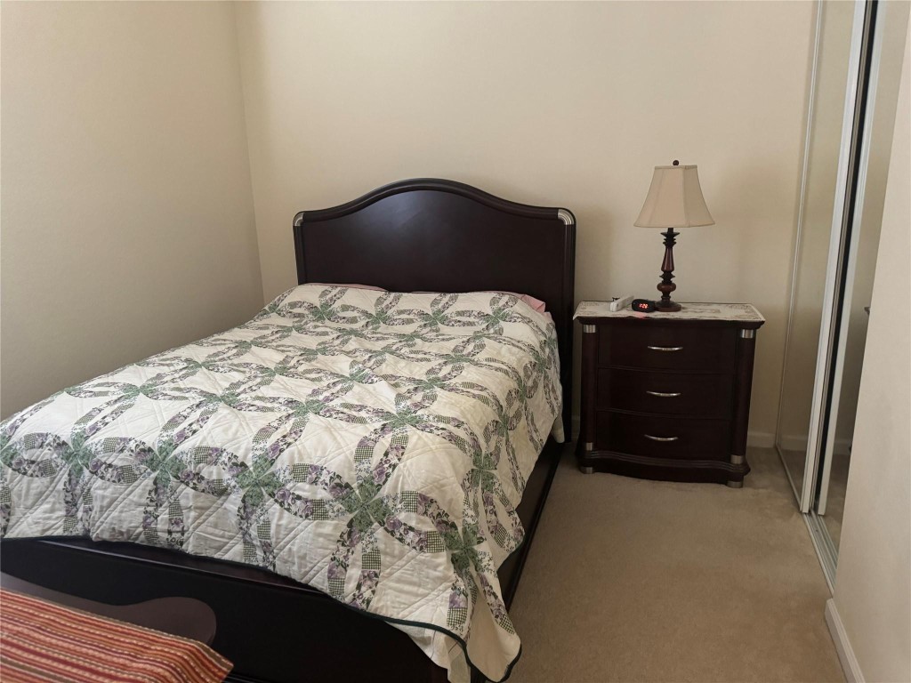 3500 Oaks Clubhouse Dr 204