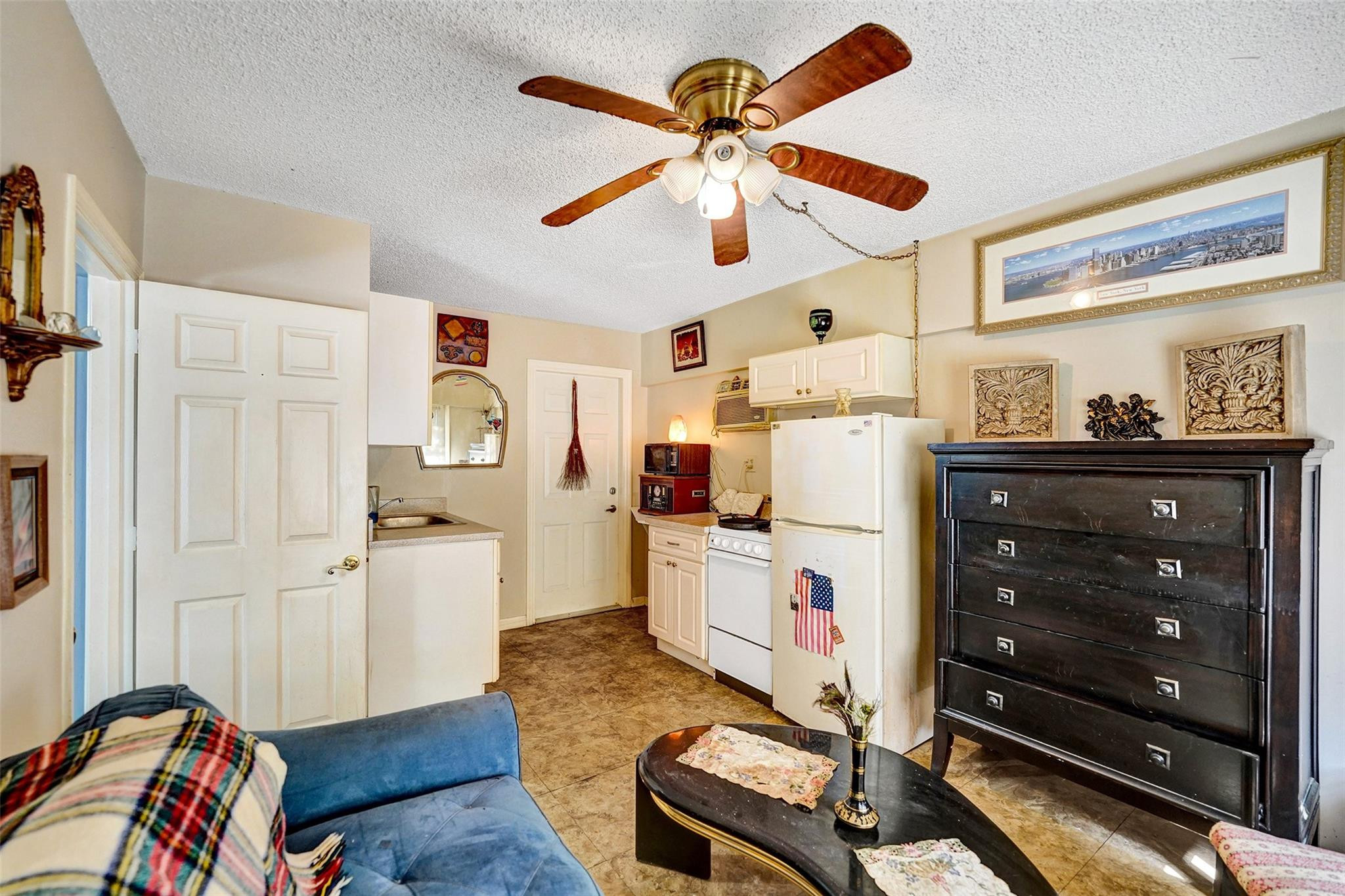 1813 NE 26th Dr