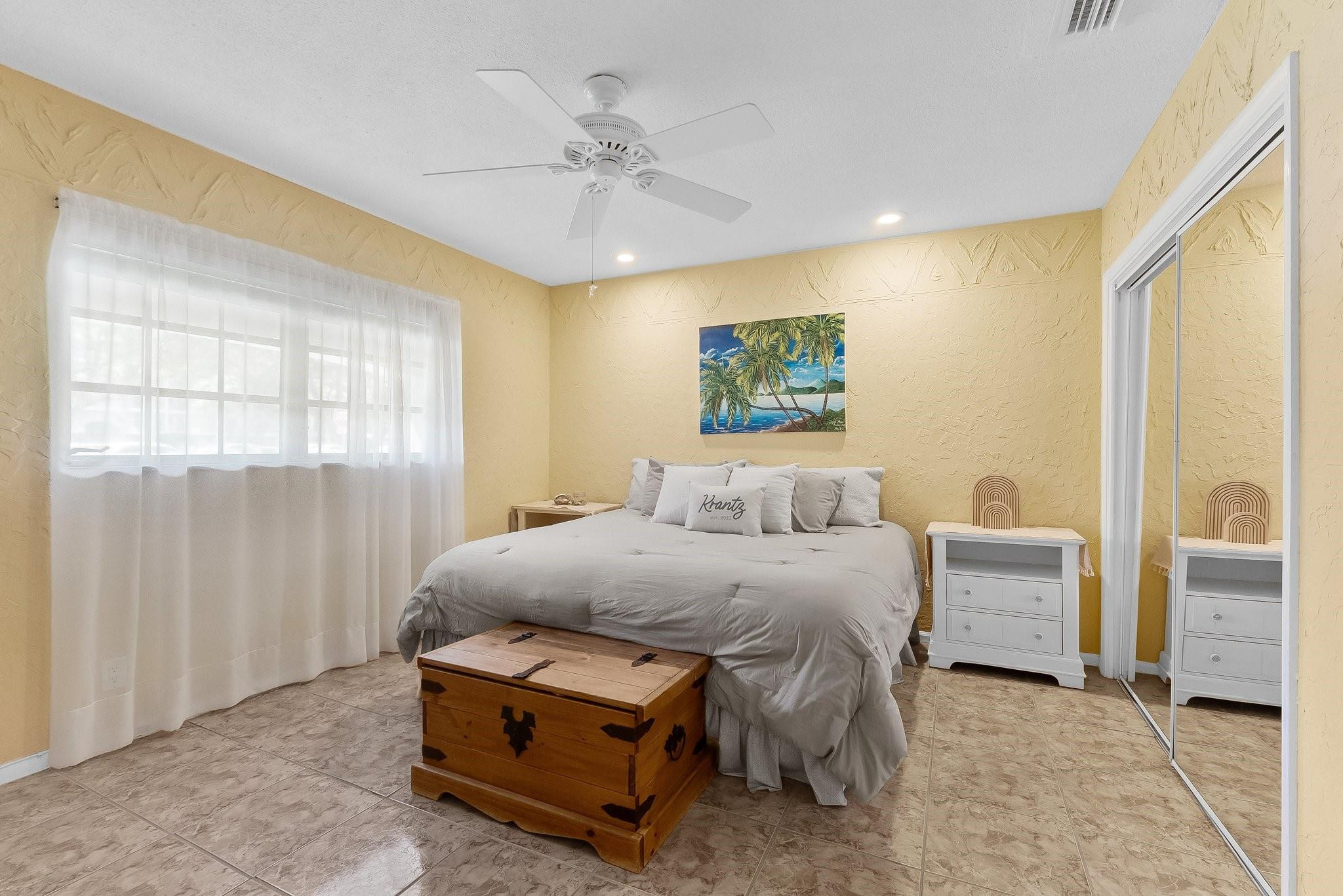 3015 N Palm Aire Dr 3015